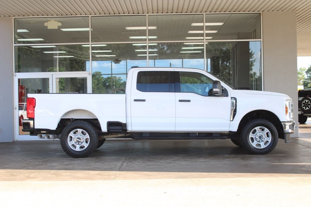 Used 2025 Ford F-250SD XLT Truck