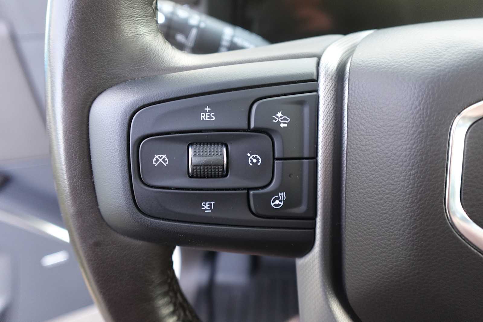 2022 GMC Yukon Denali - Photo 16