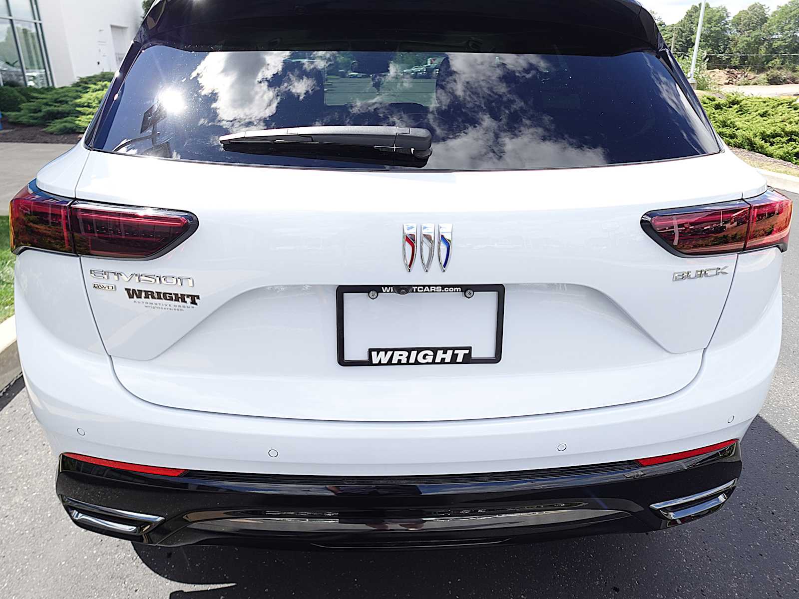 2025 Buick Envision Sport Touring photo 2