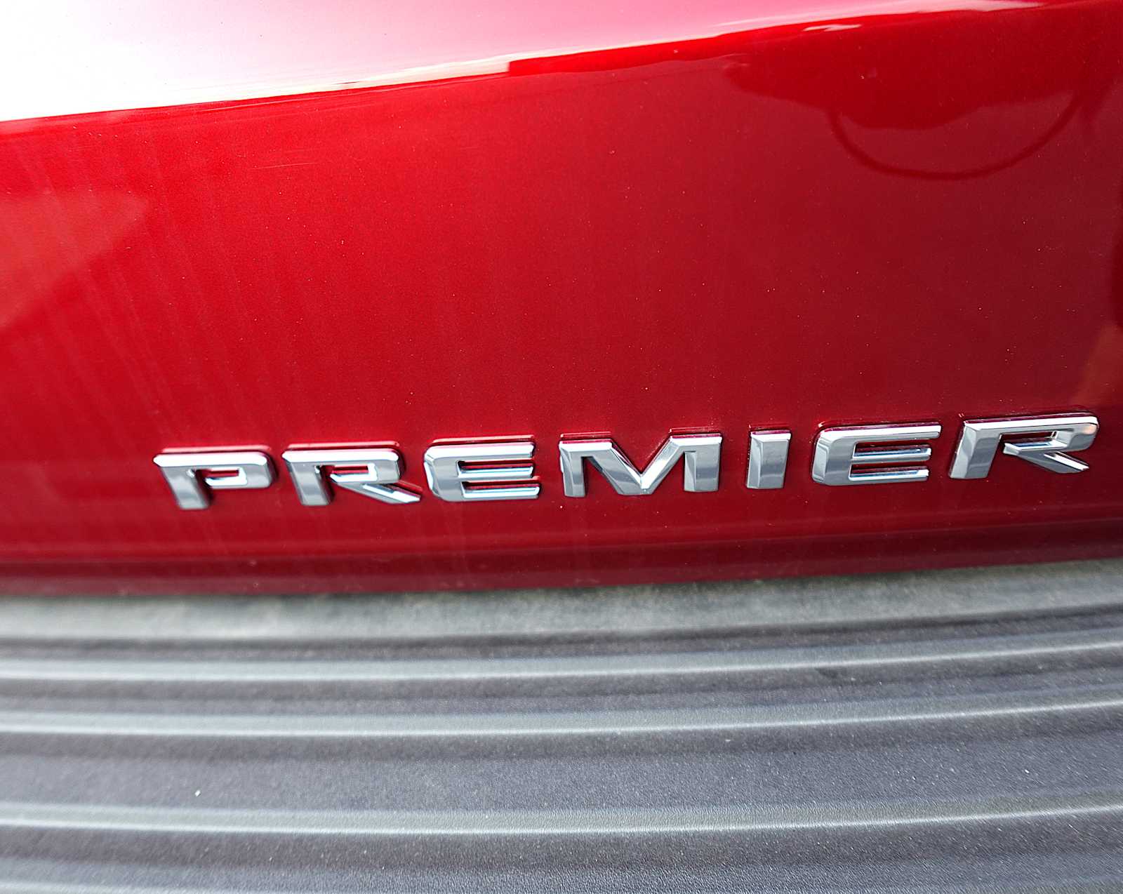 2026 Chevrolet Tahoe Premier - Photo 10