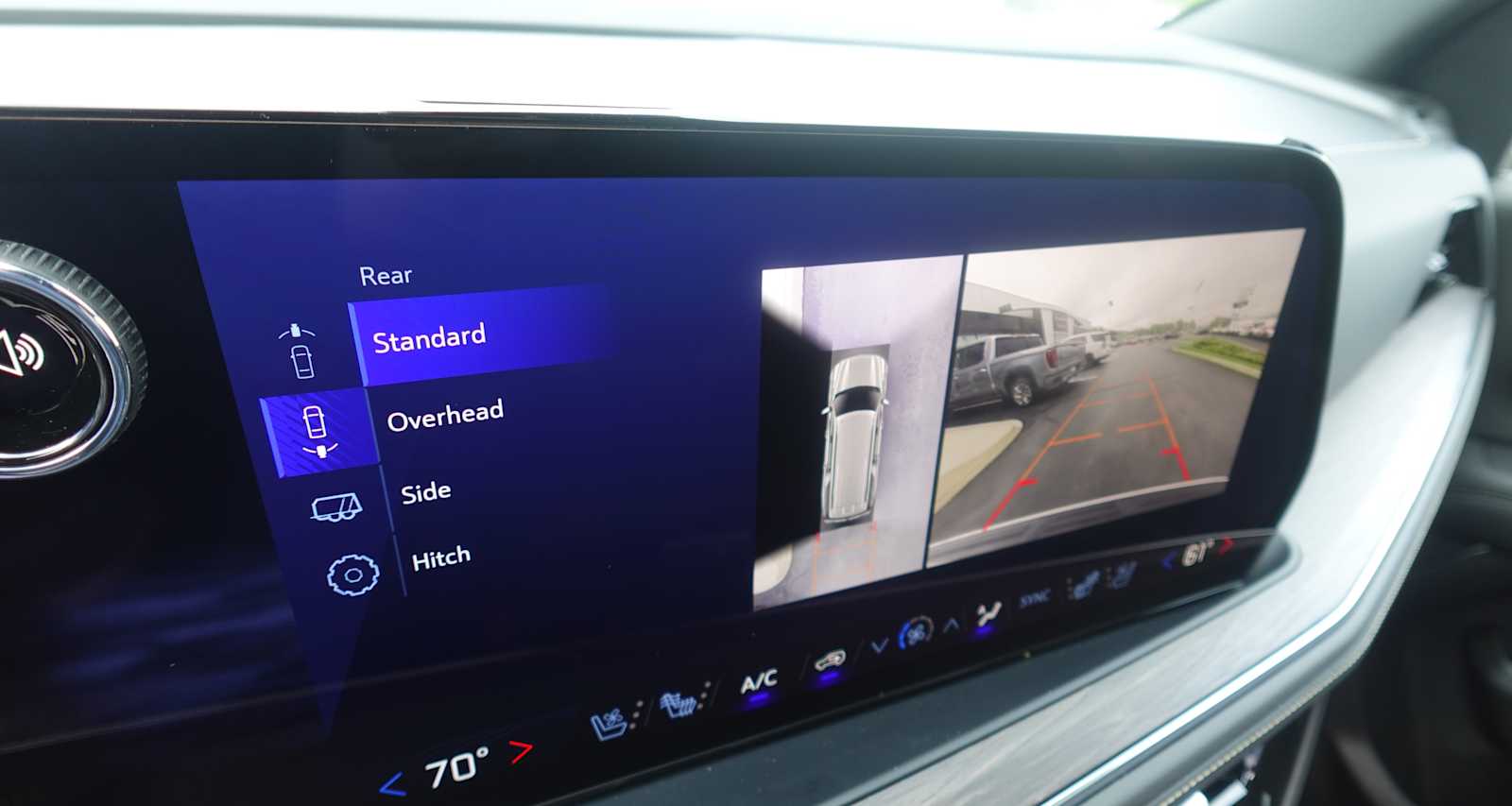 2025 Chevrolet Suburban Premier - Photo 23