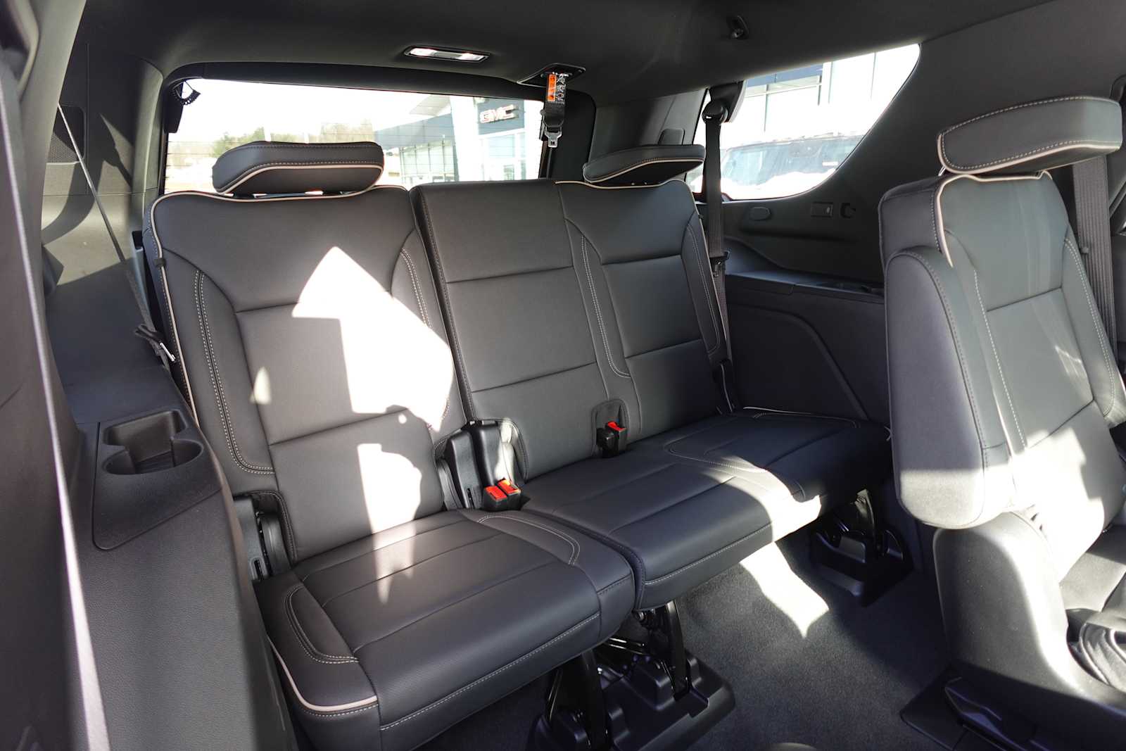 2026 Chevrolet Tahoe Premier - Photo 27