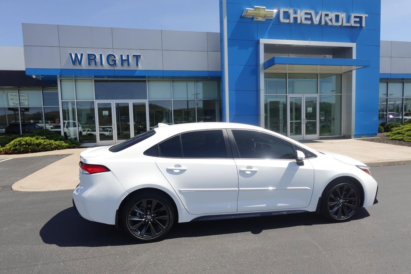 Used 2024 Toyota Corolla SE with VIN JTDBCMFE6R3054456 for sale in Baden, PA