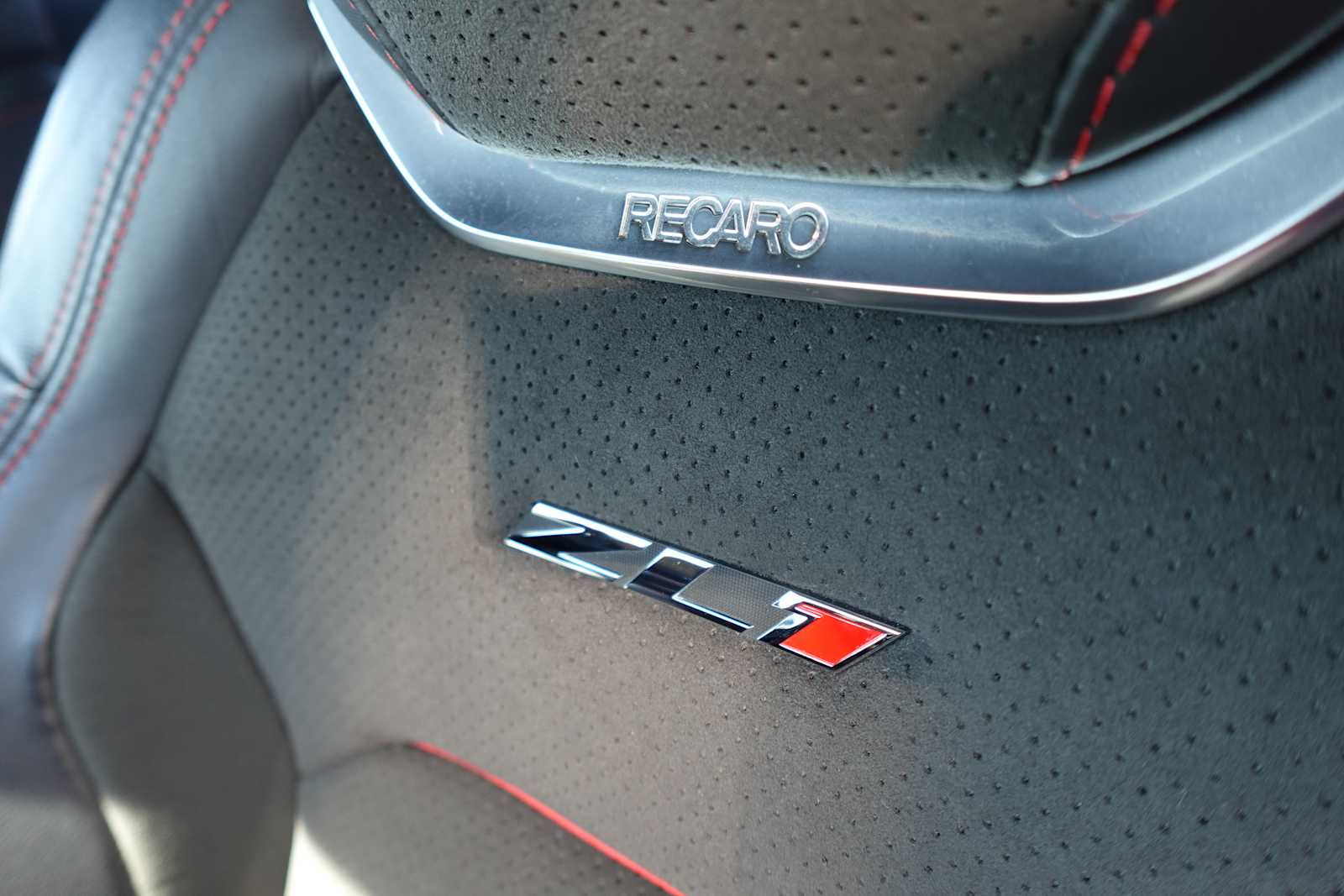 2019 Chevrolet Camaro ZL1 - Photo 14