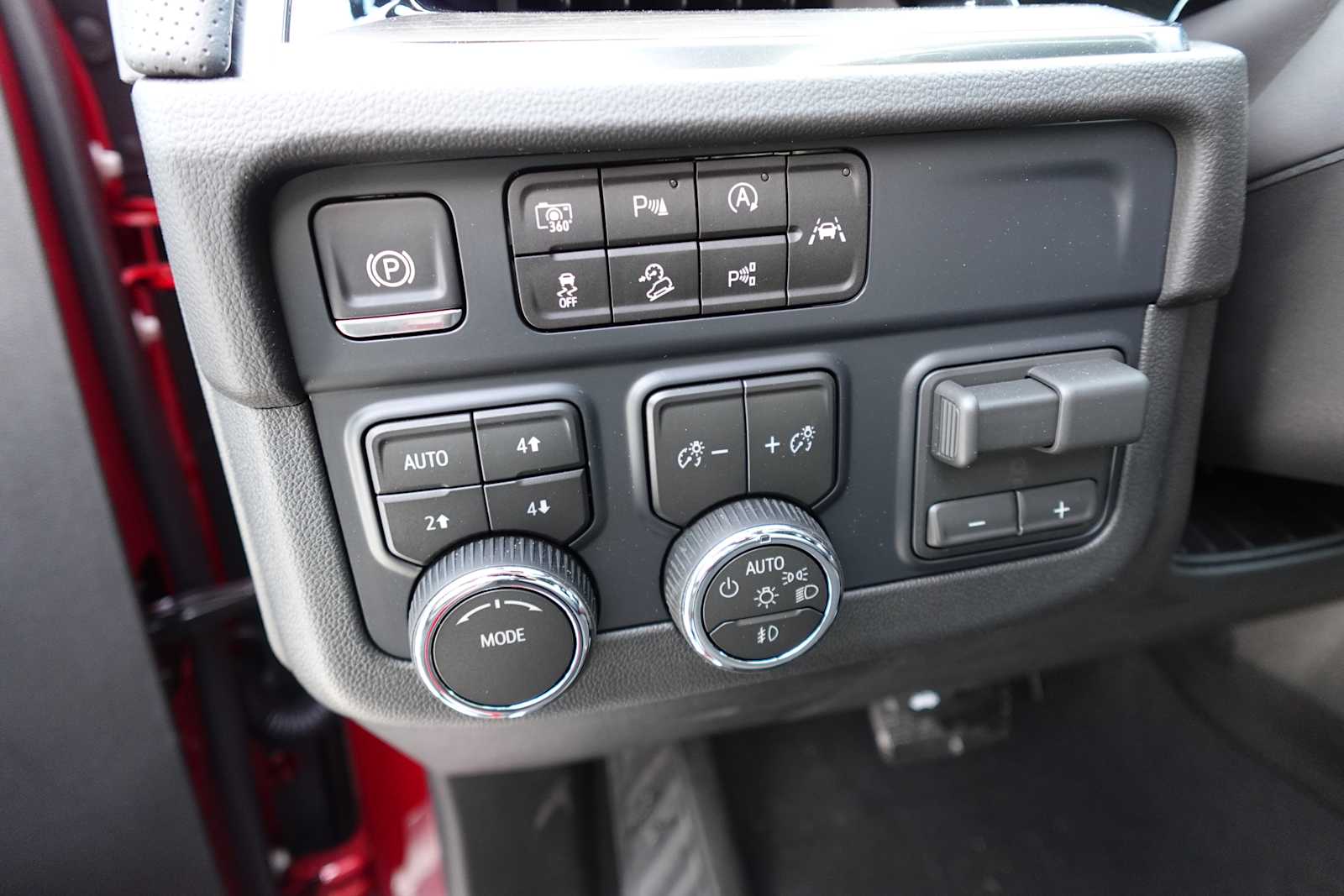 2026 Chevrolet Tahoe Premier - Photo 14