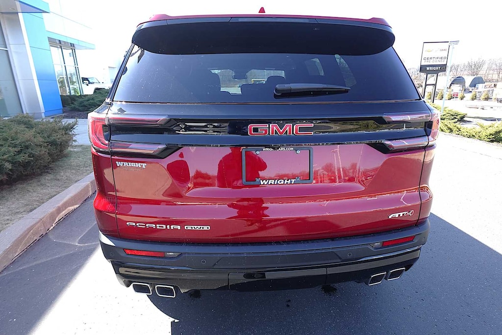 New 2025 GMC Acadia AT4 SUV