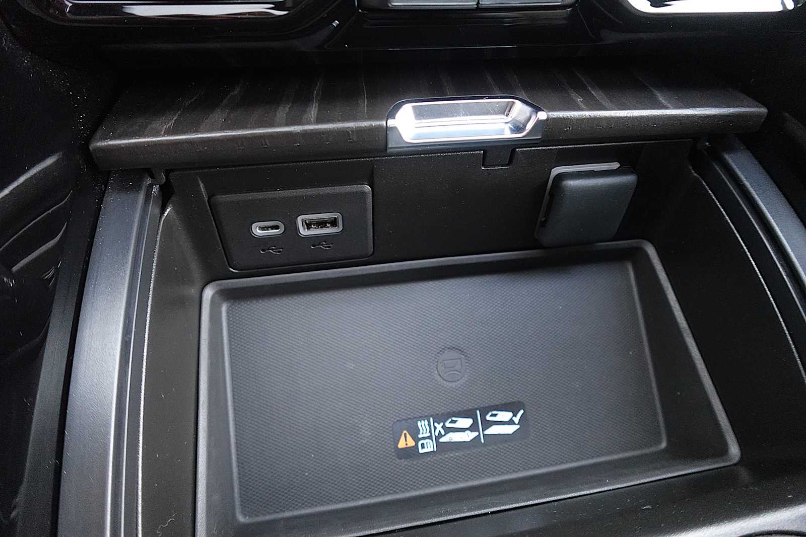 2022 GMC Yukon Denali - Photo 22