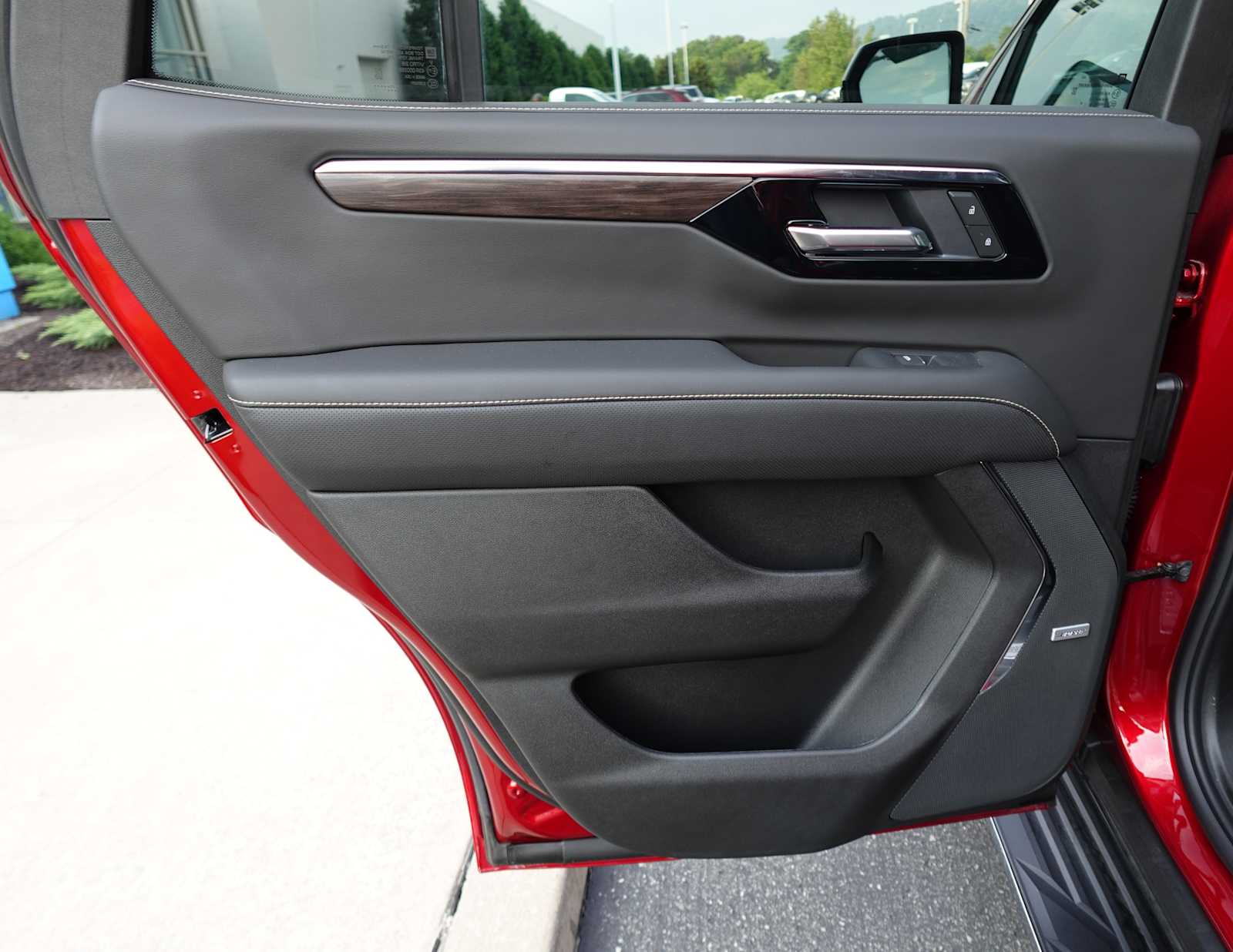 2026 Chevrolet Tahoe Premier - Photo 25