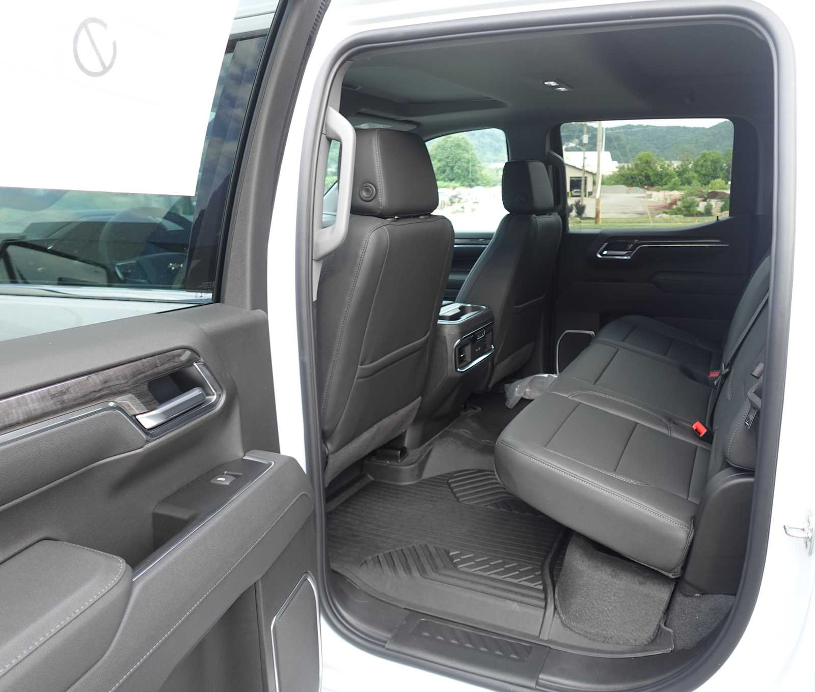 2026 Chevrolet Silverado 1500 LTZ - Photo 29