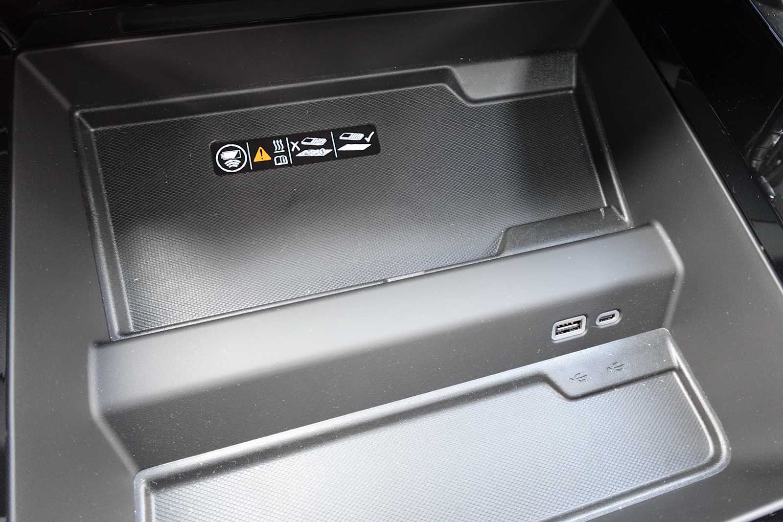 2026 Chevrolet Tahoe Premier - Photo 21