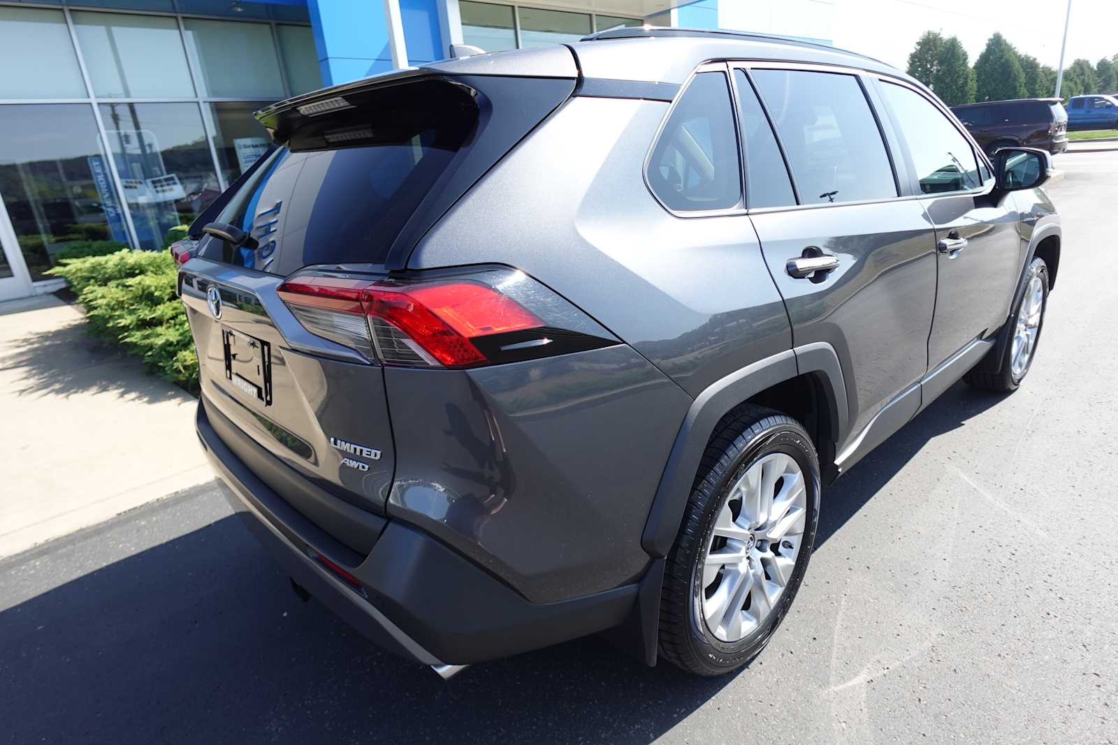 2019 Toyota RAV4 Limited photo 2