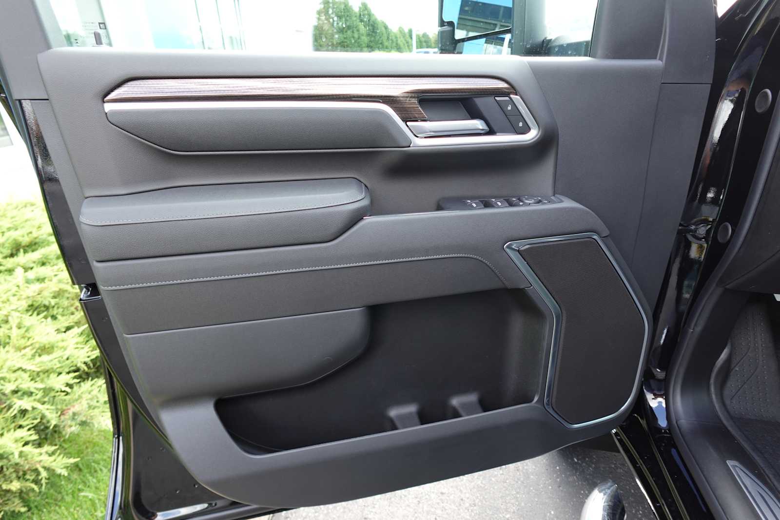 2026 Chevrolet Silverado 3500 HD LT - Photo 15