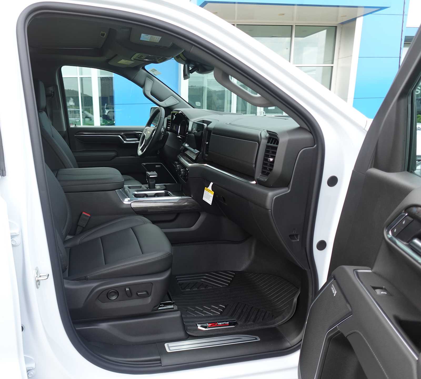 2026 Chevrolet Silverado 1500 LTZ - Photo 32