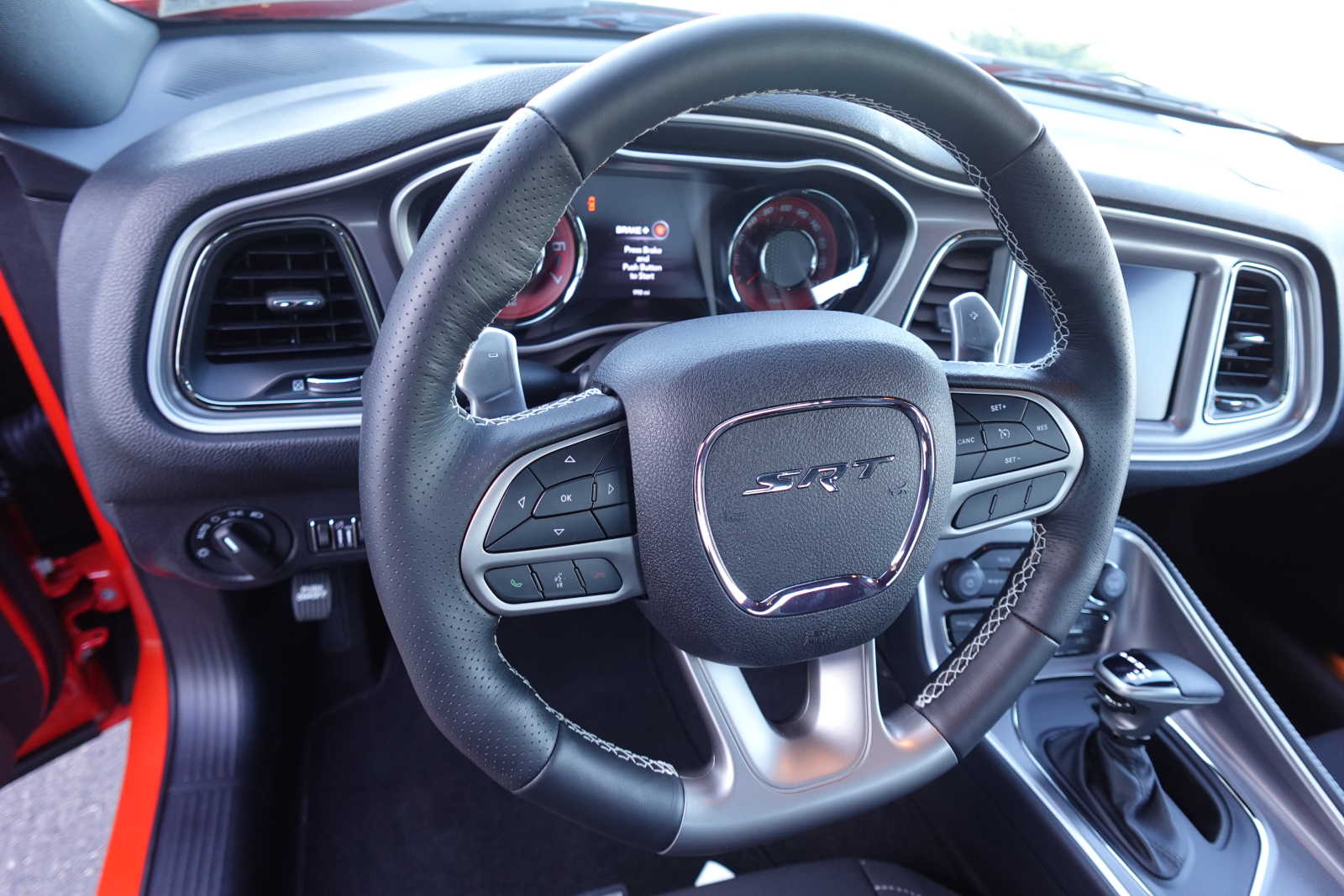 2022 Dodge Challenger SRT - Photo 16