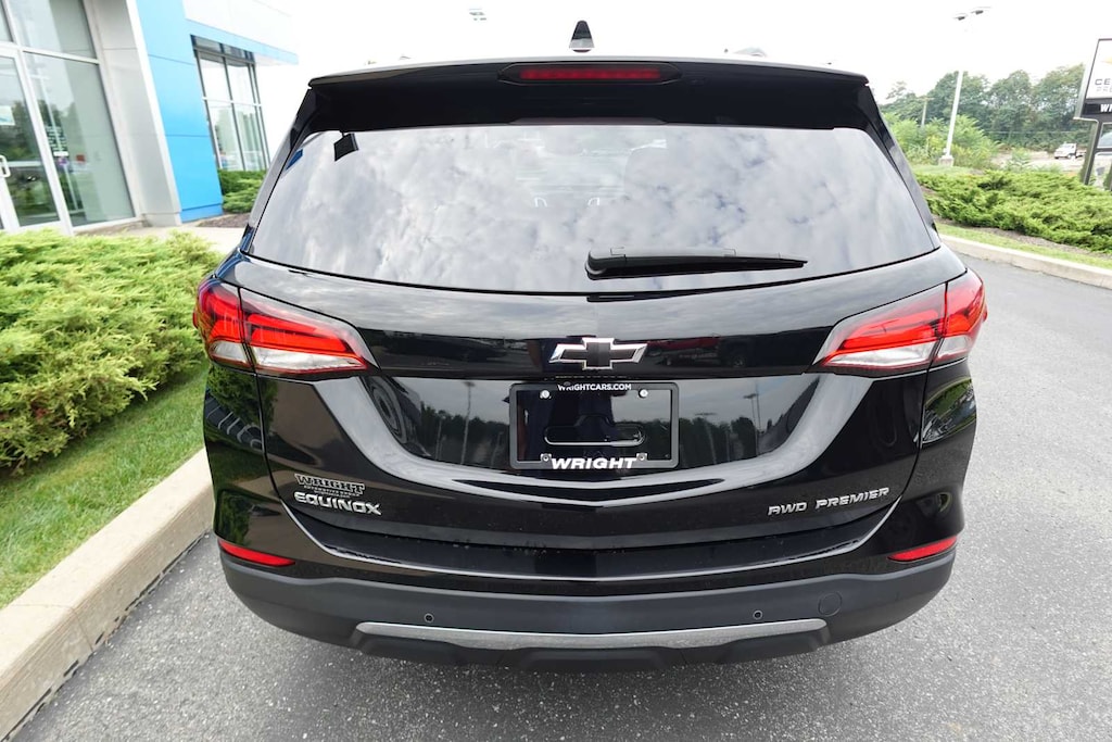 Used 2023 Chevrolet Equinox Premier SUV