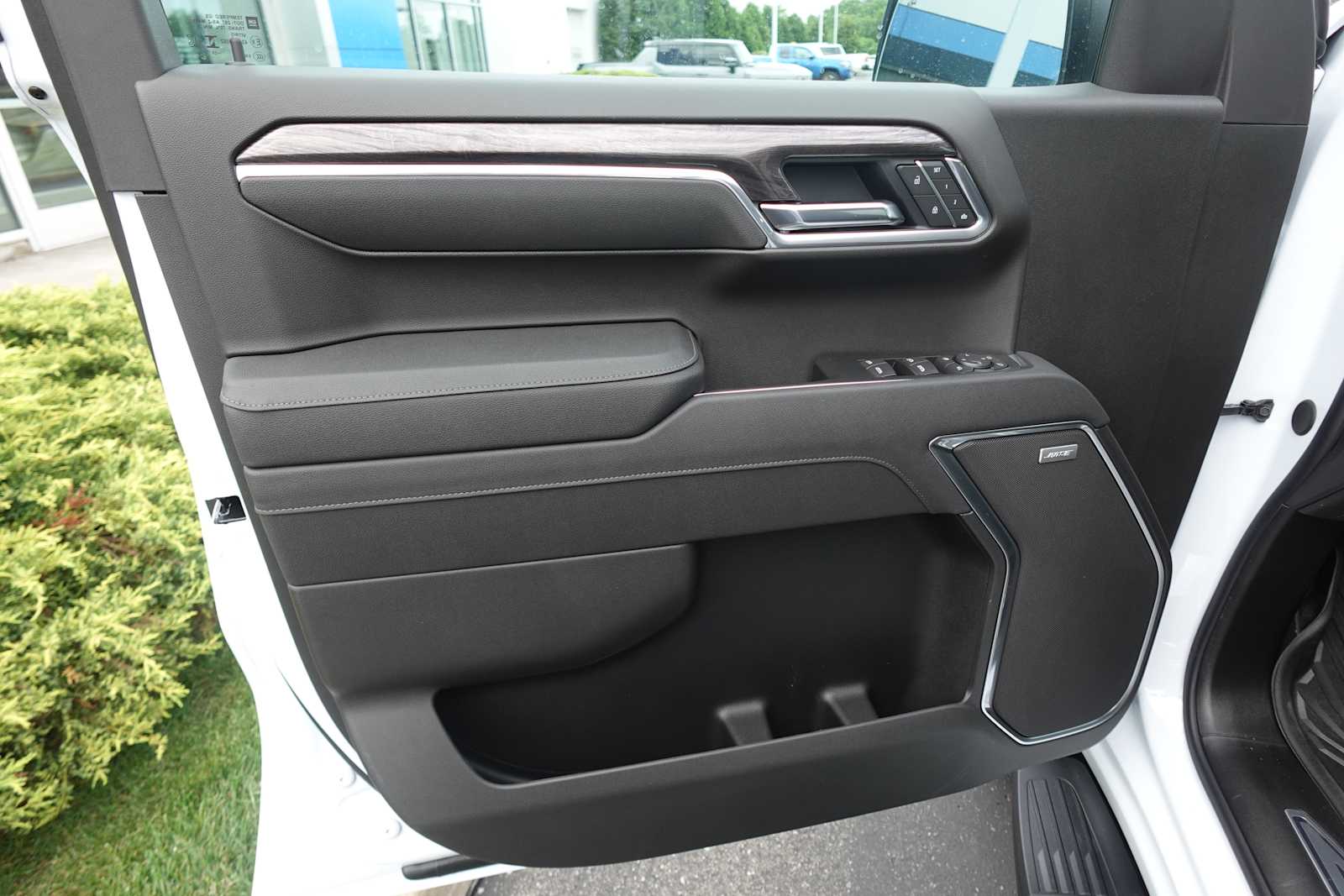 2026 Chevrolet Silverado 1500 LTZ - Photo 14