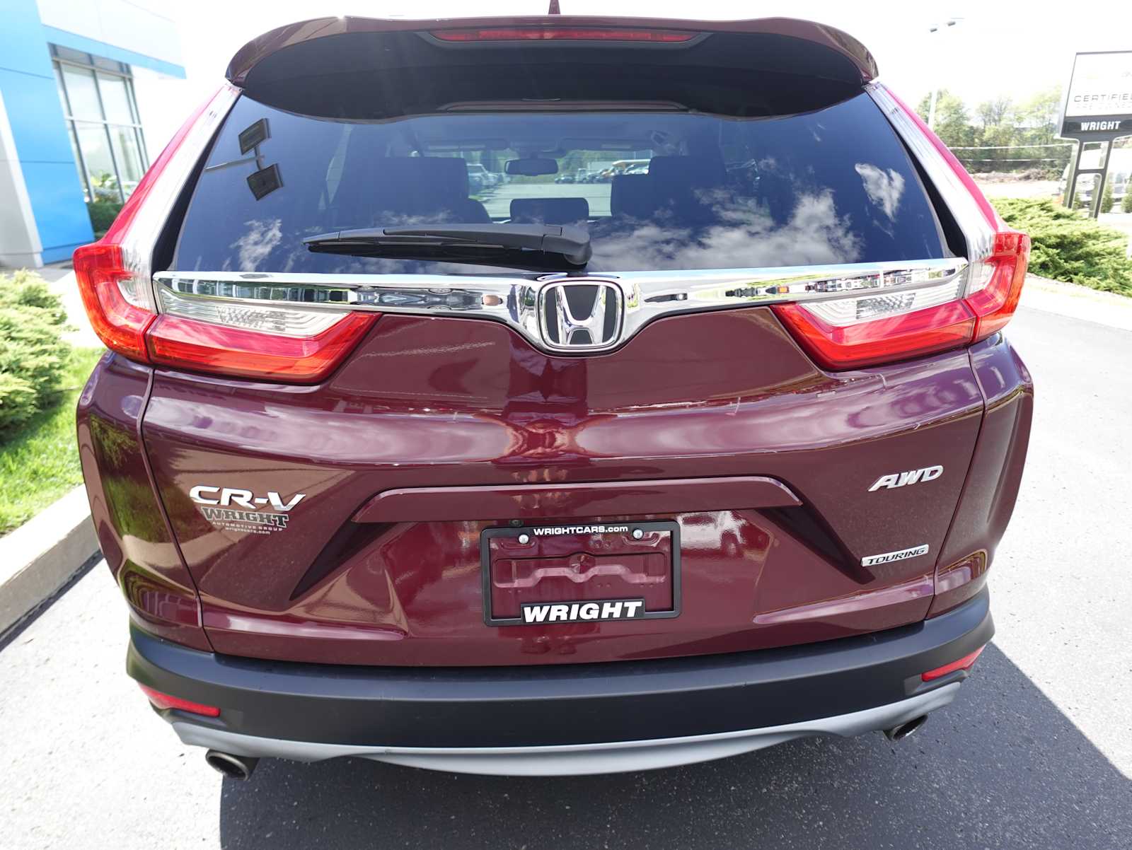 2017 Honda CR-V Touring photo 4
