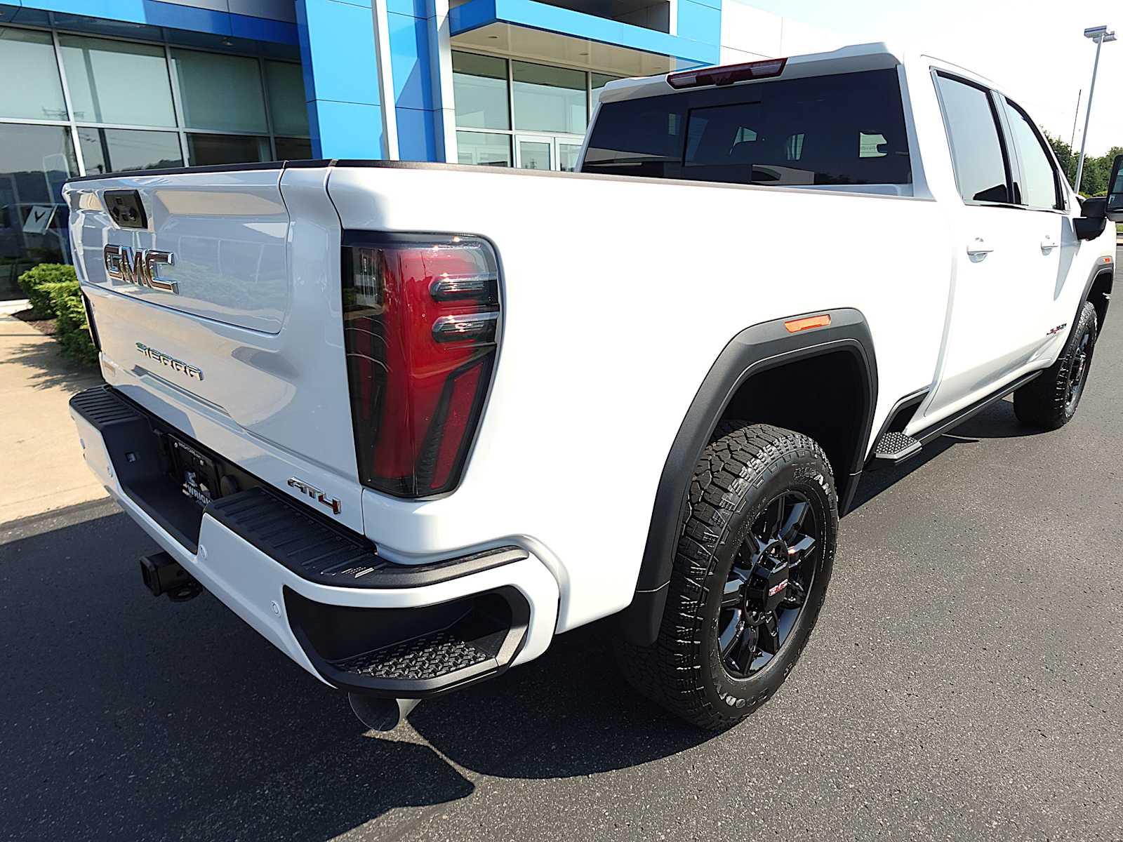 2025 Gmc Sierra 2500 HD AT4 photo 3