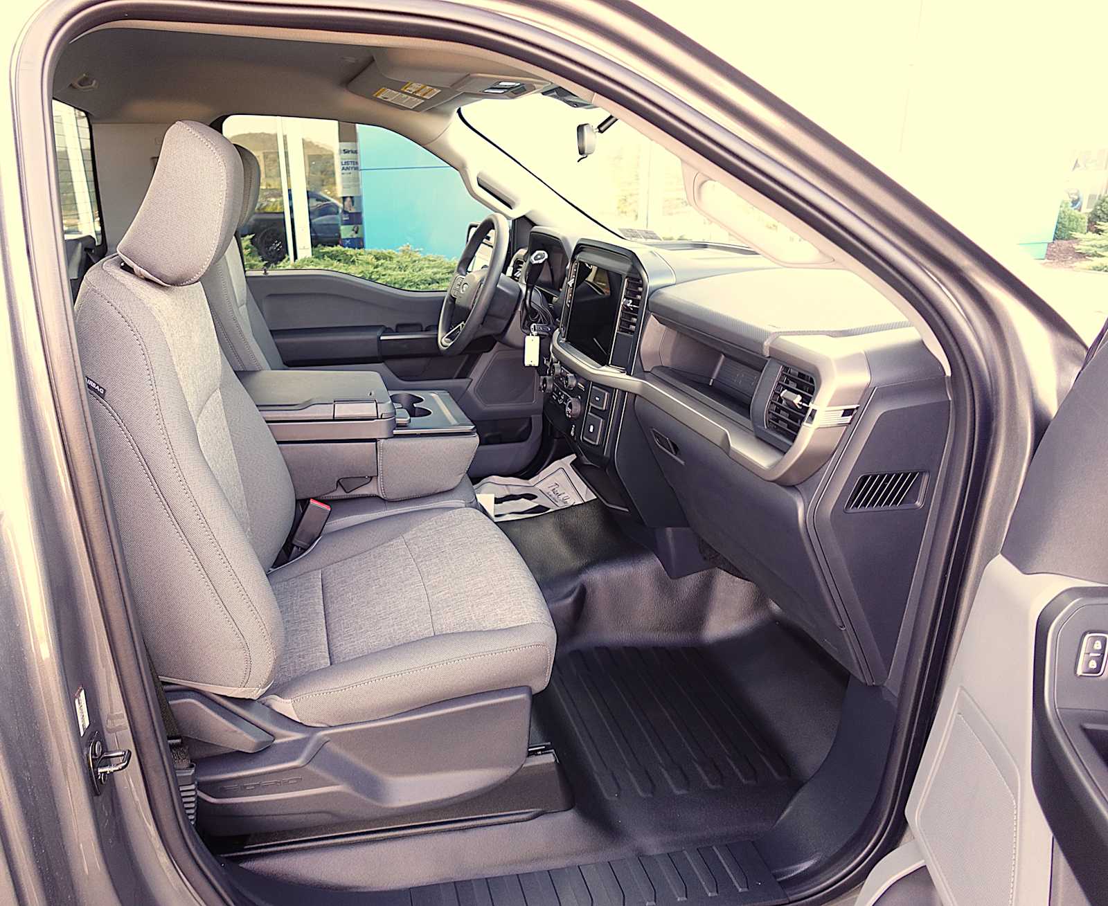 2025 Ford F-150 XL - Photo 26