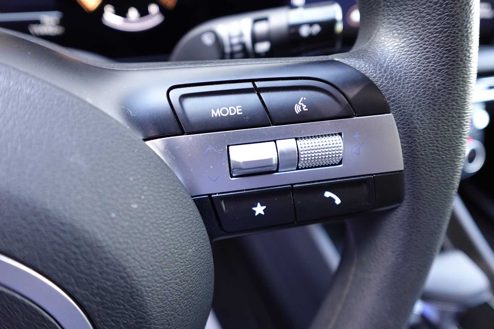 2025 Hyundai Santa Cruz SEL - Photo 16