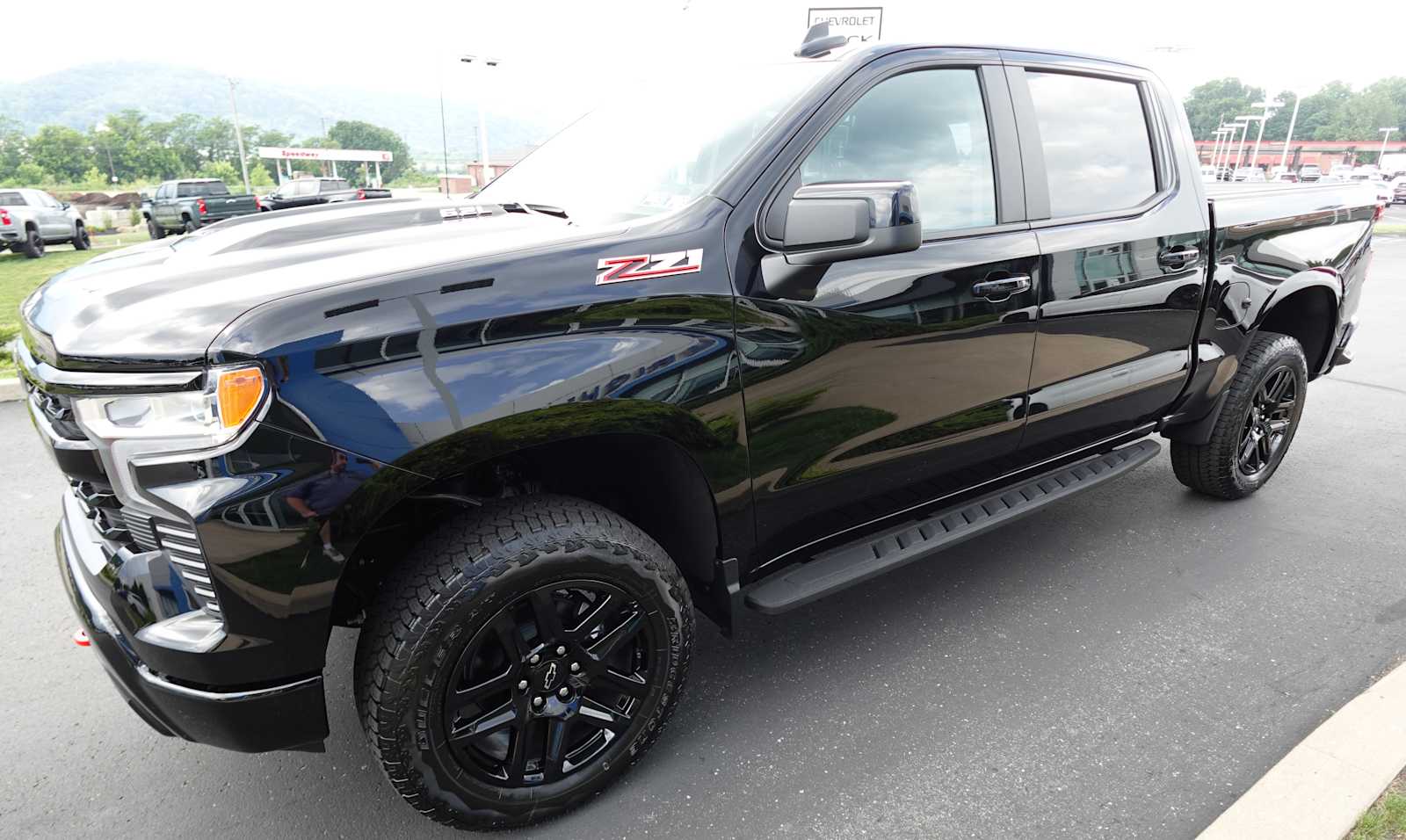 2025 Chevrolet Silverado 1500 LT Trail Boss - Photo 7