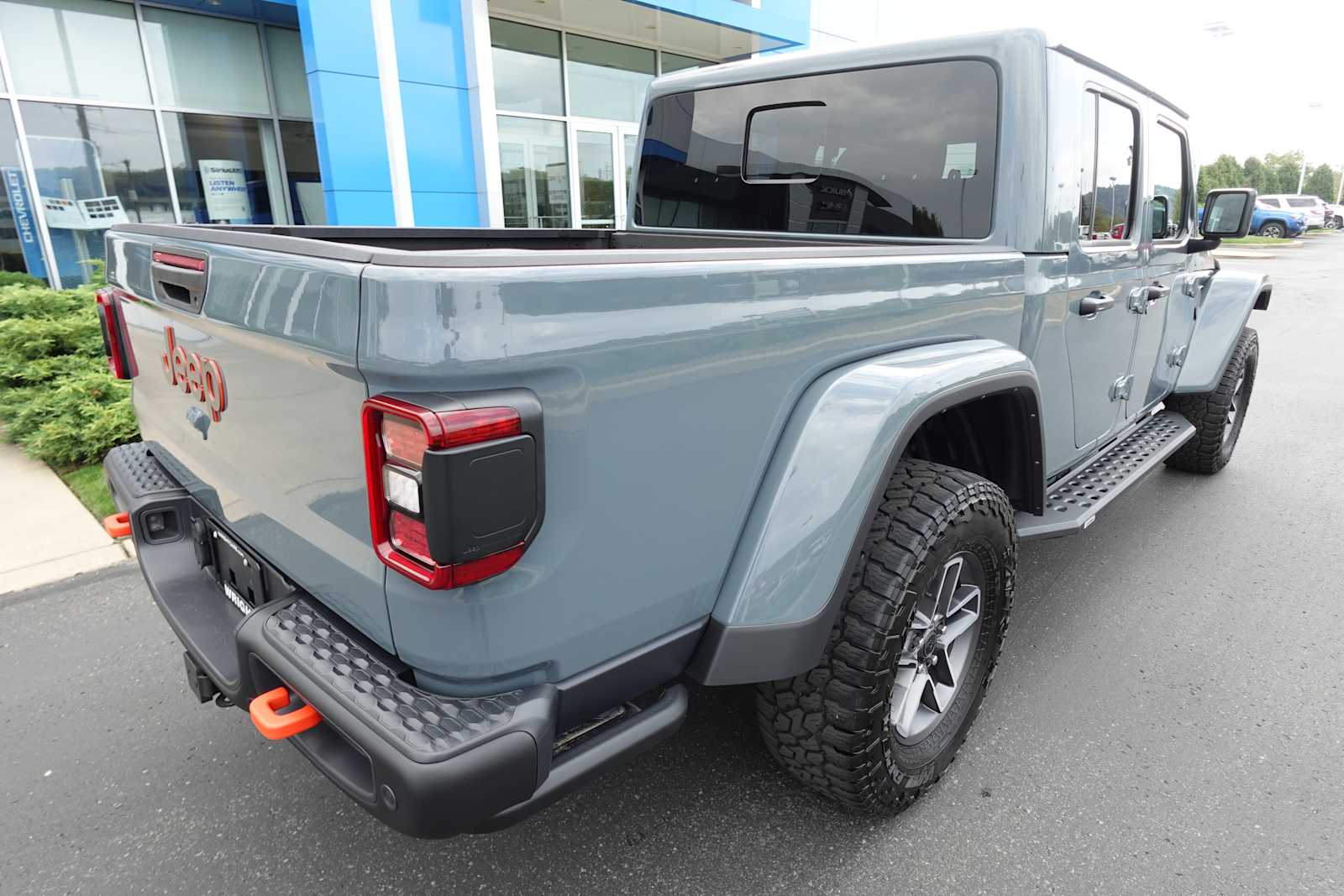 2024 Jeep Gladiator Mojave photo 3