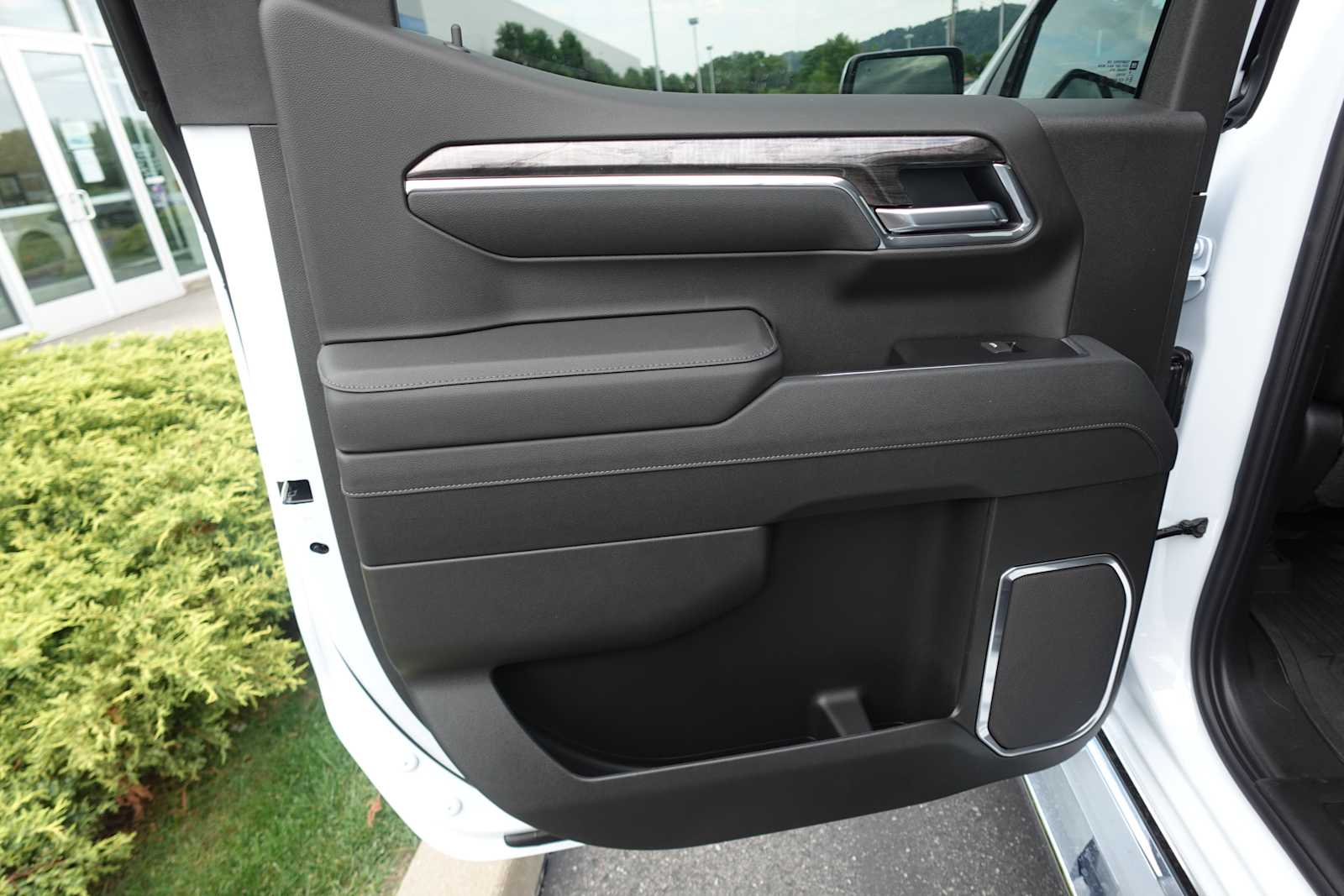 2026 Chevrolet Silverado 1500 LTZ - Photo 28