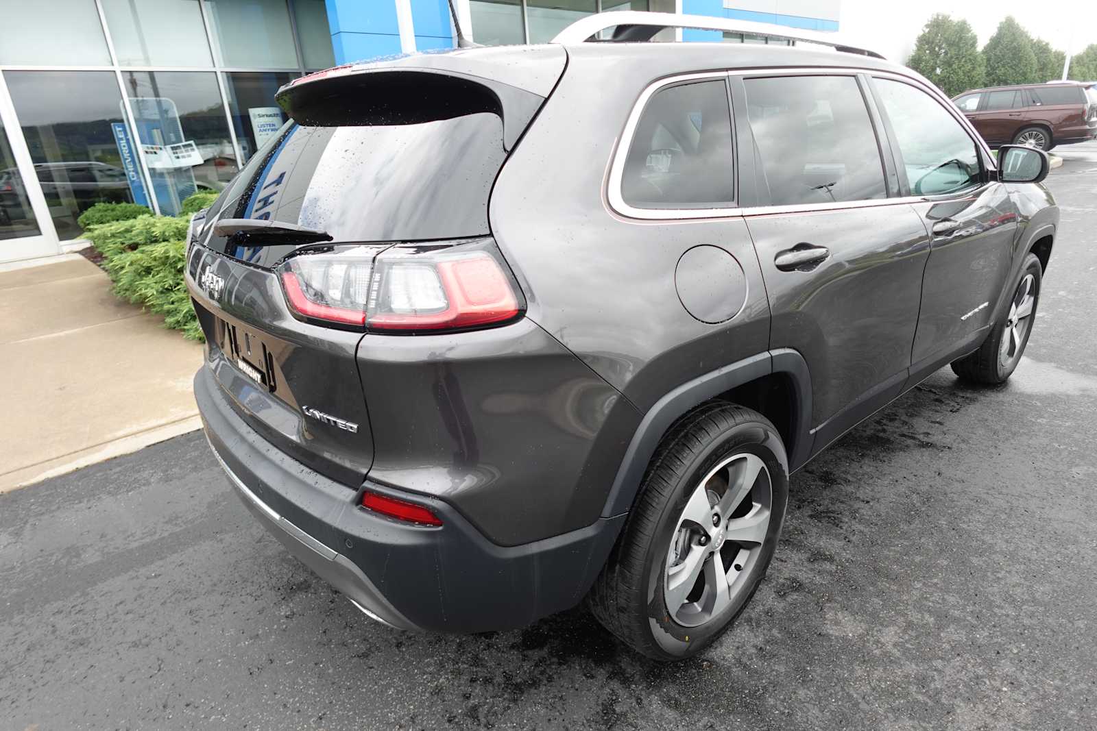 2020 Jeep Cherokee Limited photo 2