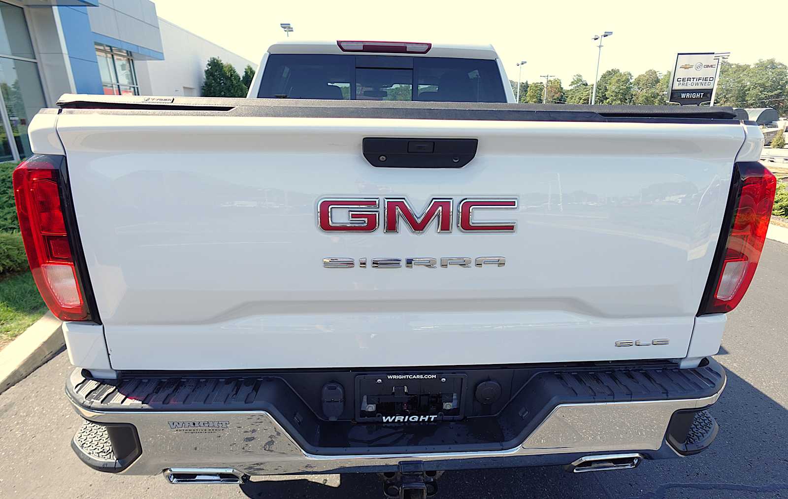 2020 Gmc Sierra 1500 SLE photo 2