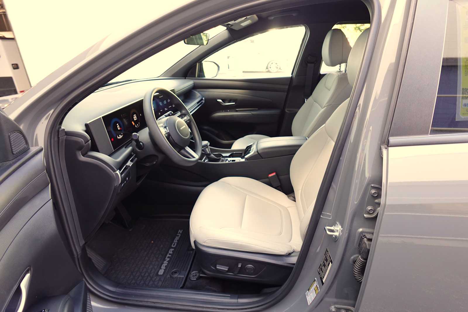 2025 Hyundai Santa Cruz SEL - Photo 14