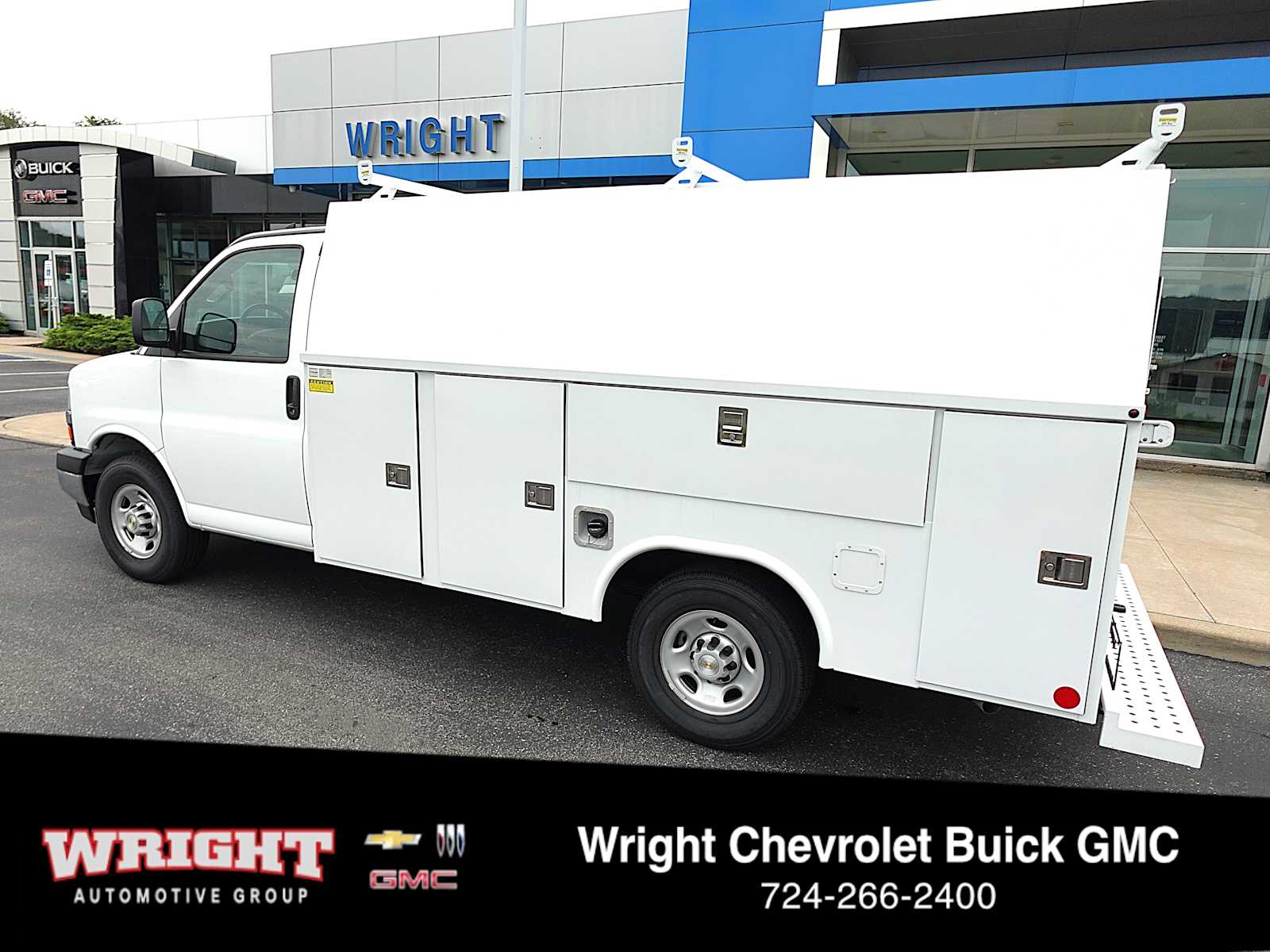 2026 Chevrolet Express Cutaway Base