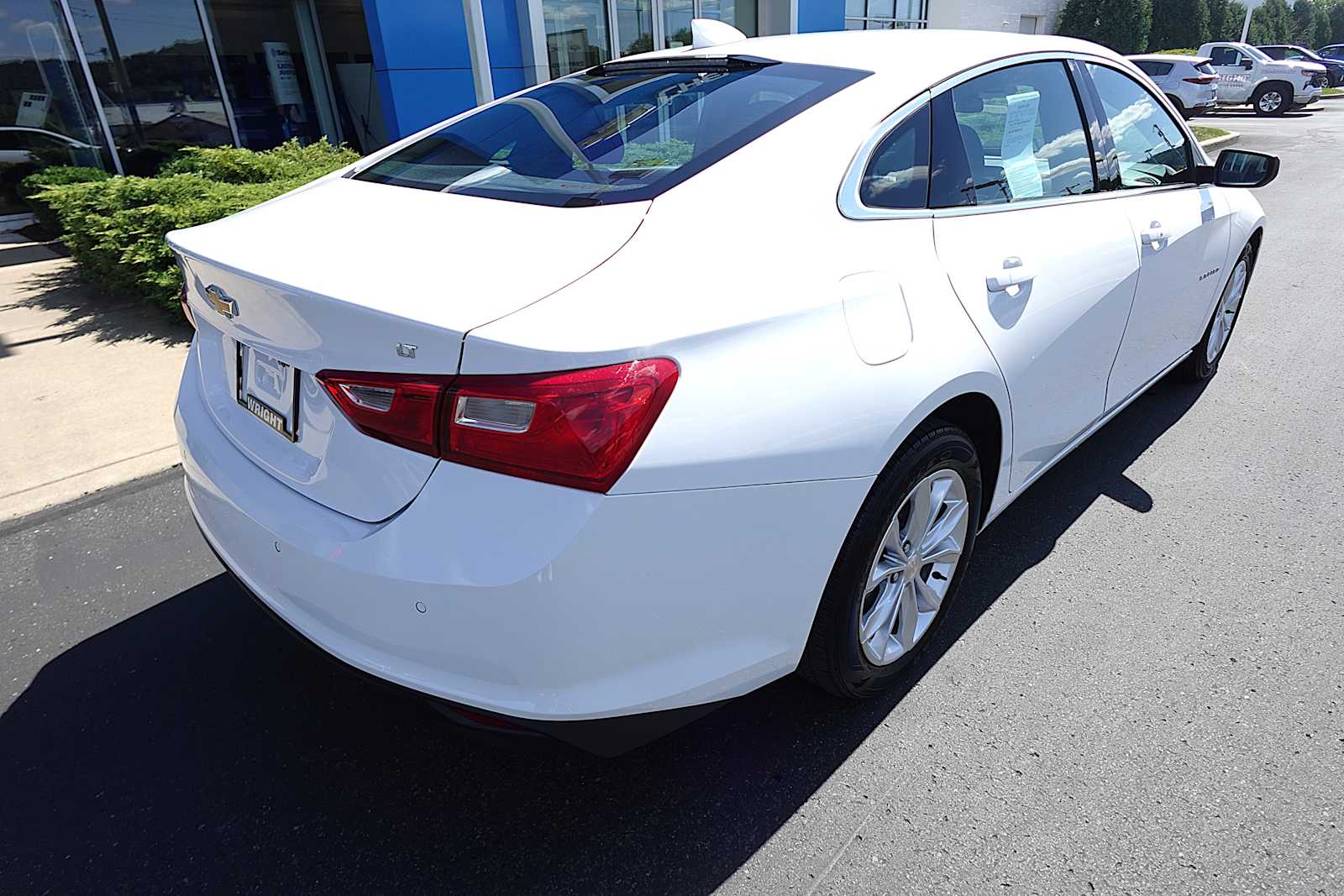 2024 Chevrolet Malibu 1LT photo 3