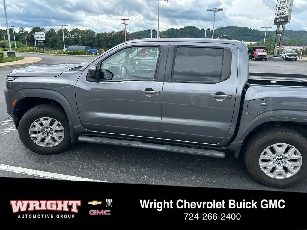 Used 2022 Nissan Frontier Crew Cab SV 4x4 Truck