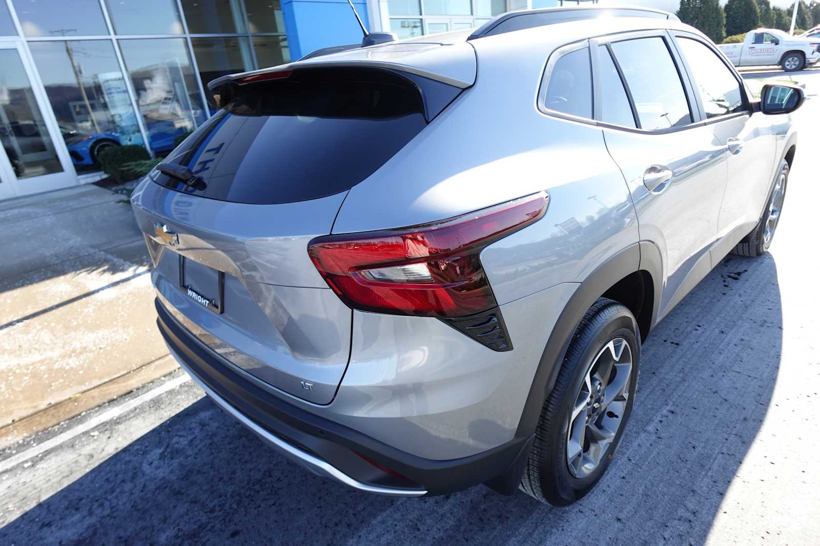 2025 Chevrolet Trax LT photo 3