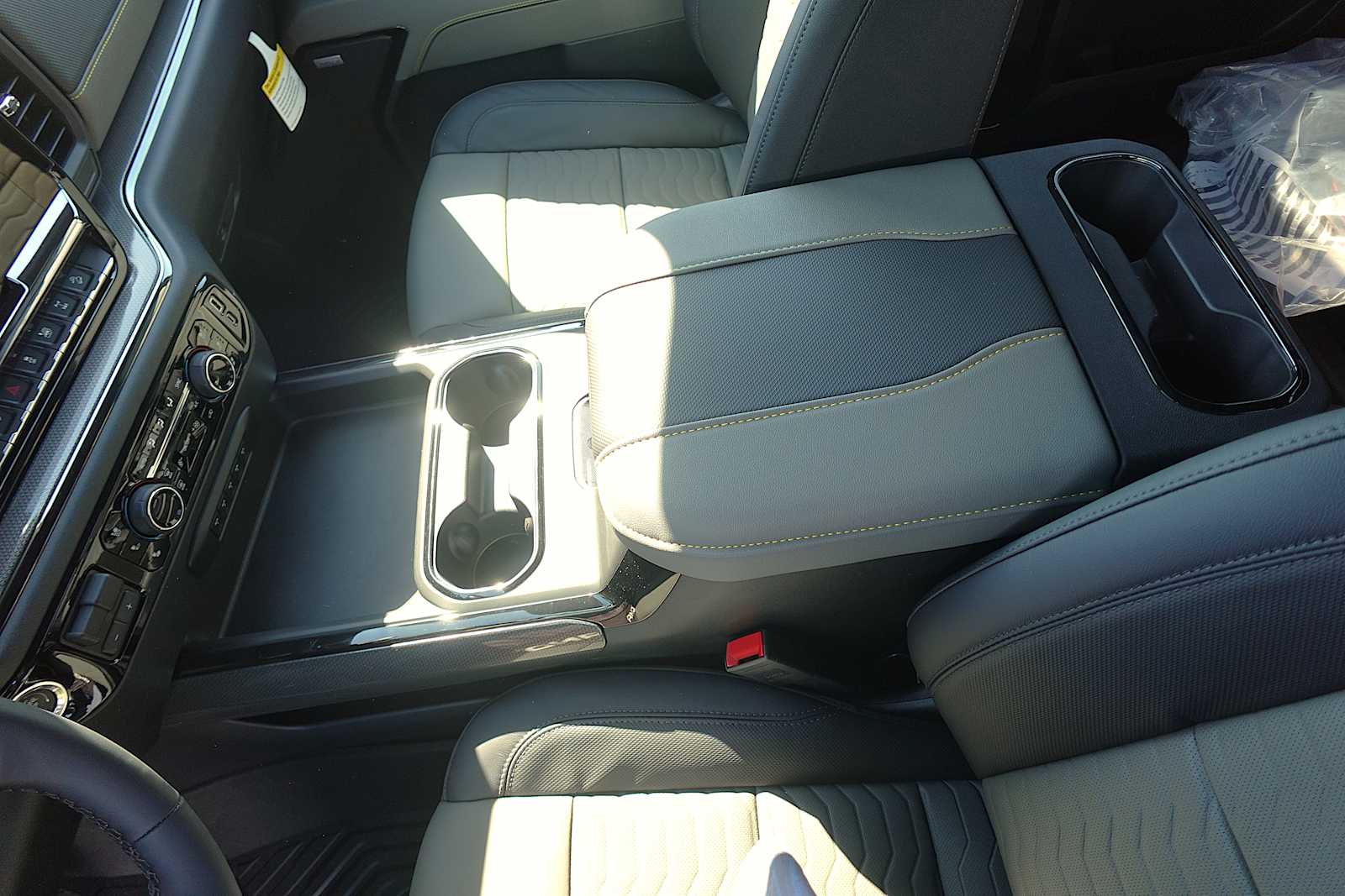 2026 Chevrolet Silverado 2500 HD ZR2 - Photo 33