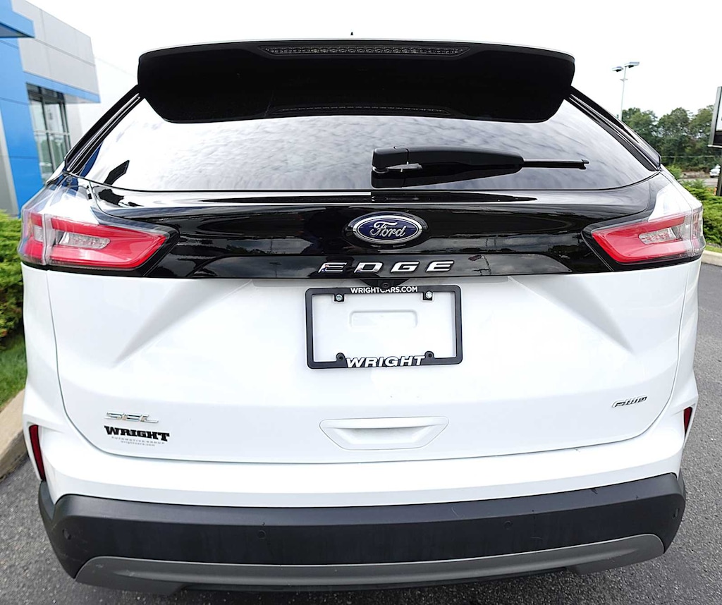Used 2024 Ford Edge SEL SUV