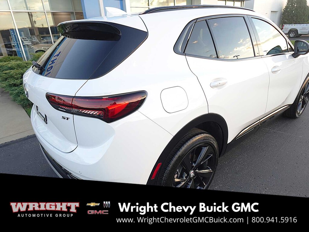 Used 2022 Buick Envision Essence SUV