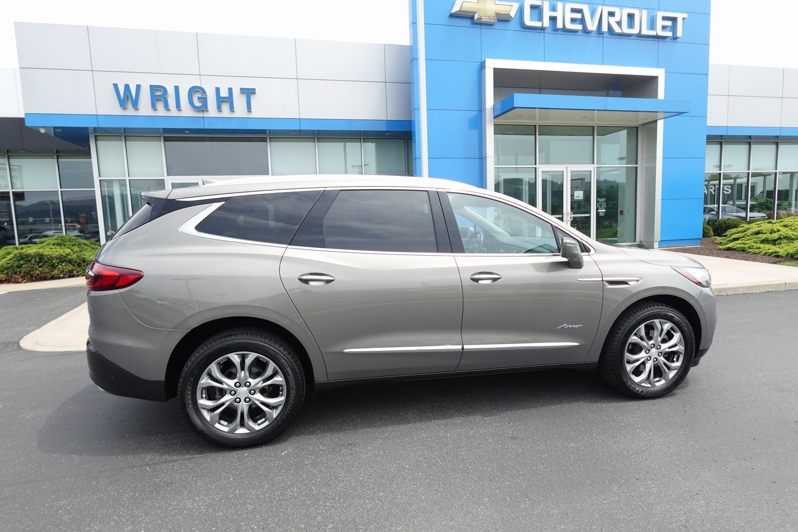 Used 2019 Buick Enclave Avenir with VIN 5GAEVCKW8KJ140225 for sale in Baden, PA