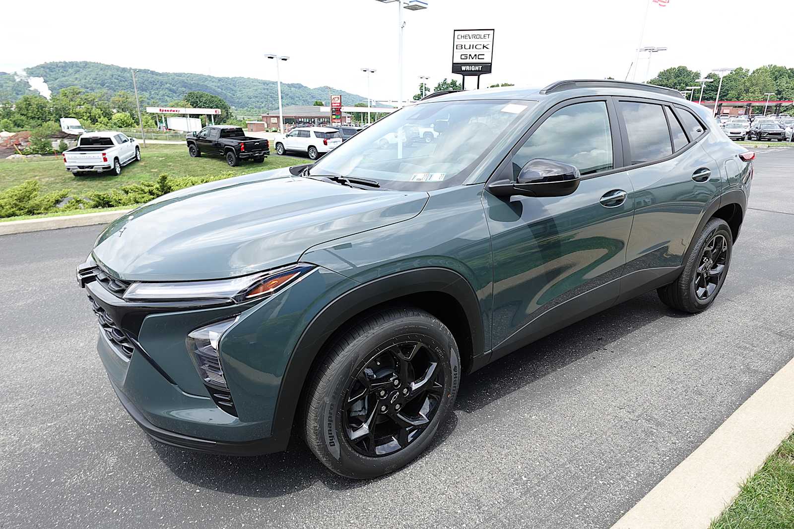 2026 Chevrolet Trax LT - Photo 6