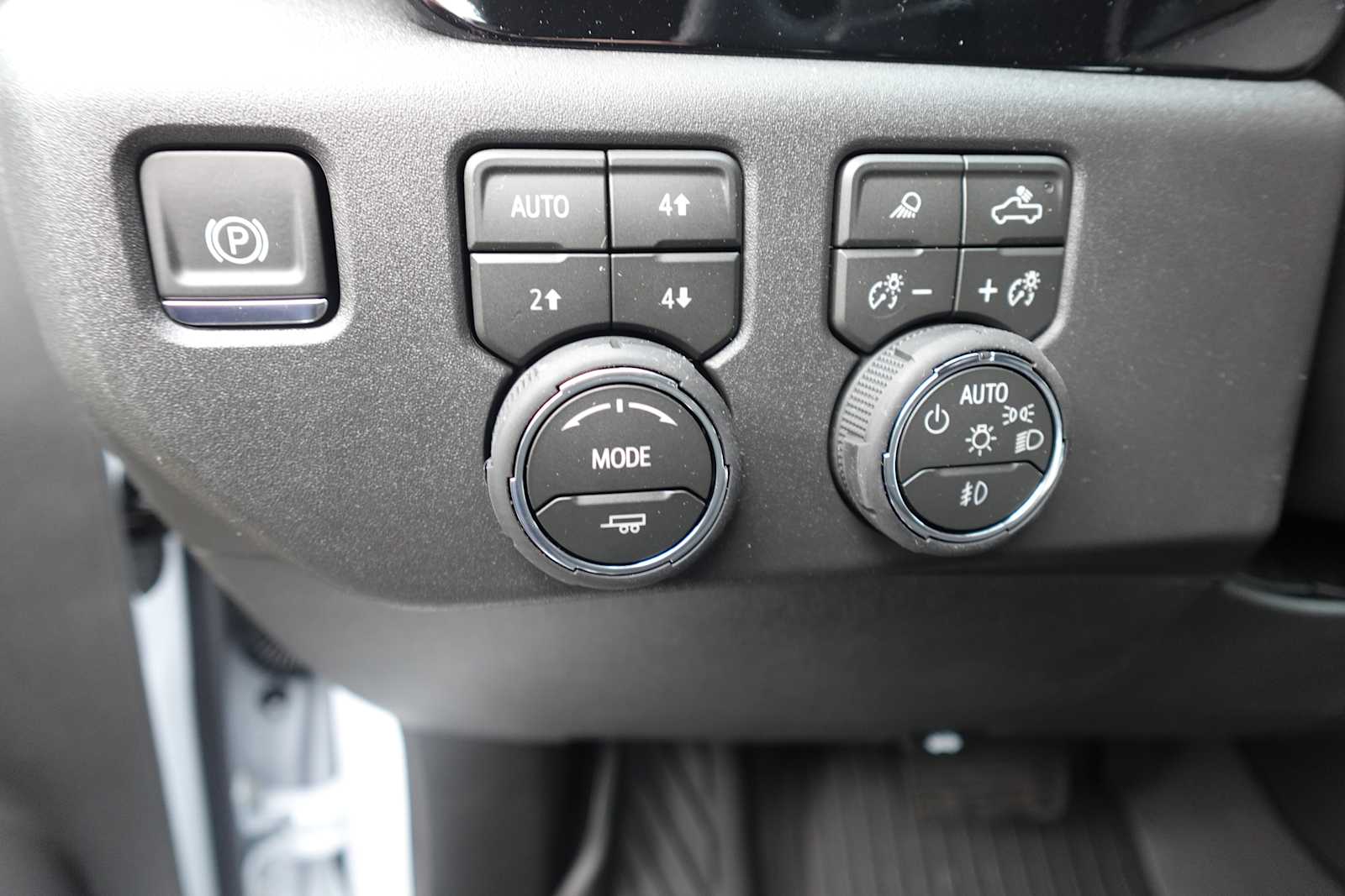 2026 Chevrolet Silverado 1500 LTZ - Photo 17