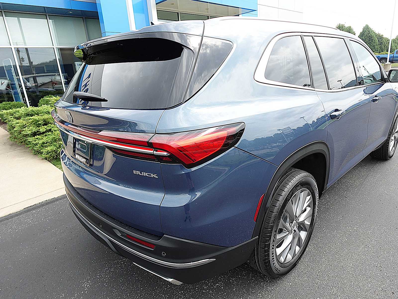 2026 Buick Enclave Preferred photo 3
