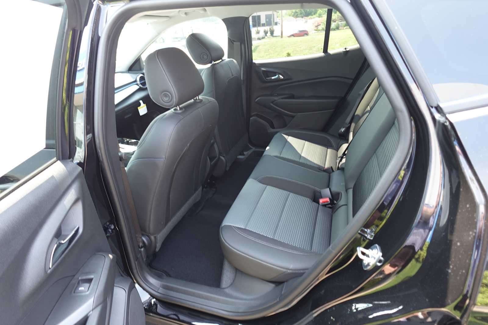 2026 Chevrolet Trax LT - Photo 24