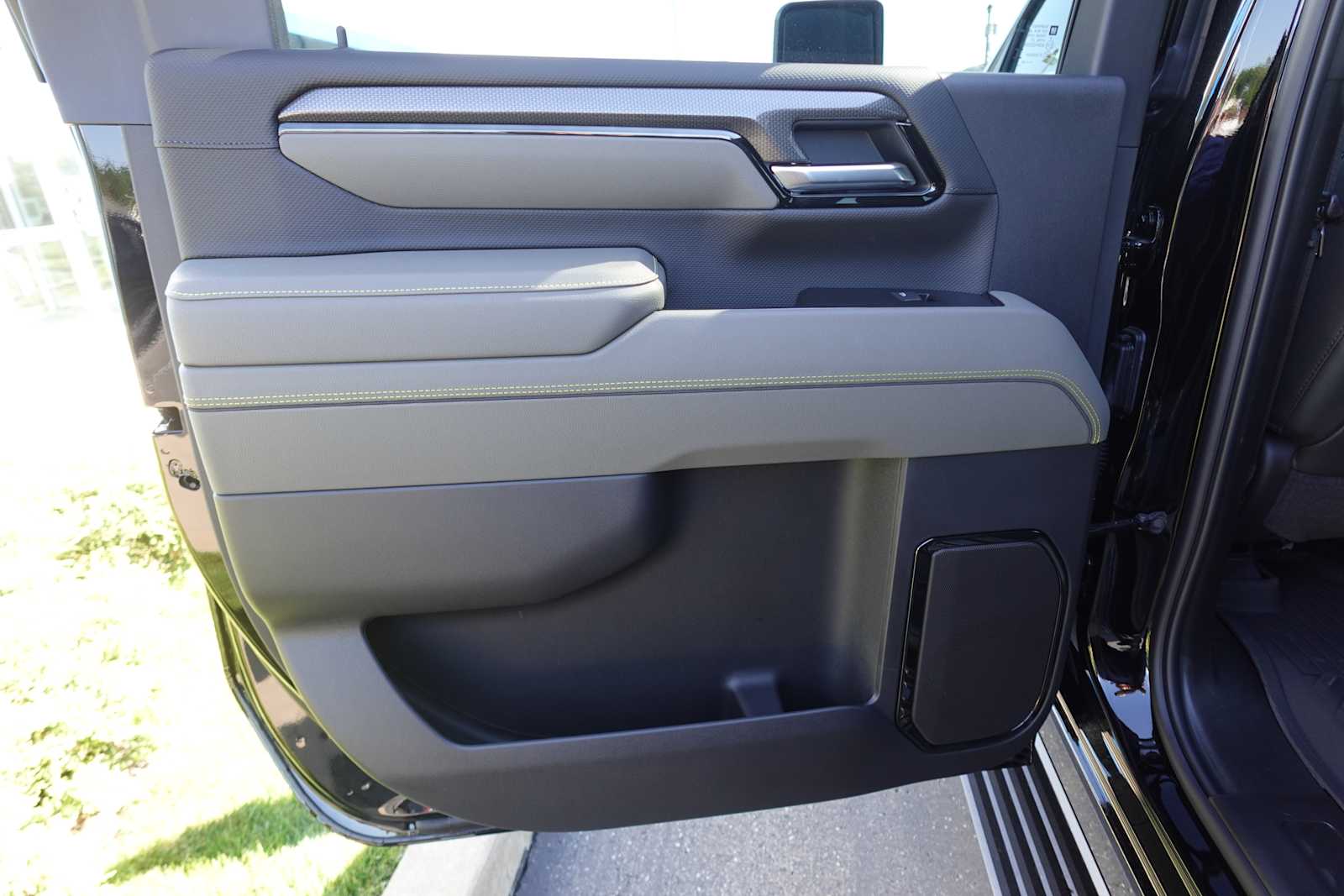 2026 Chevrolet Silverado 2500 HD ZR2 - Photo 35