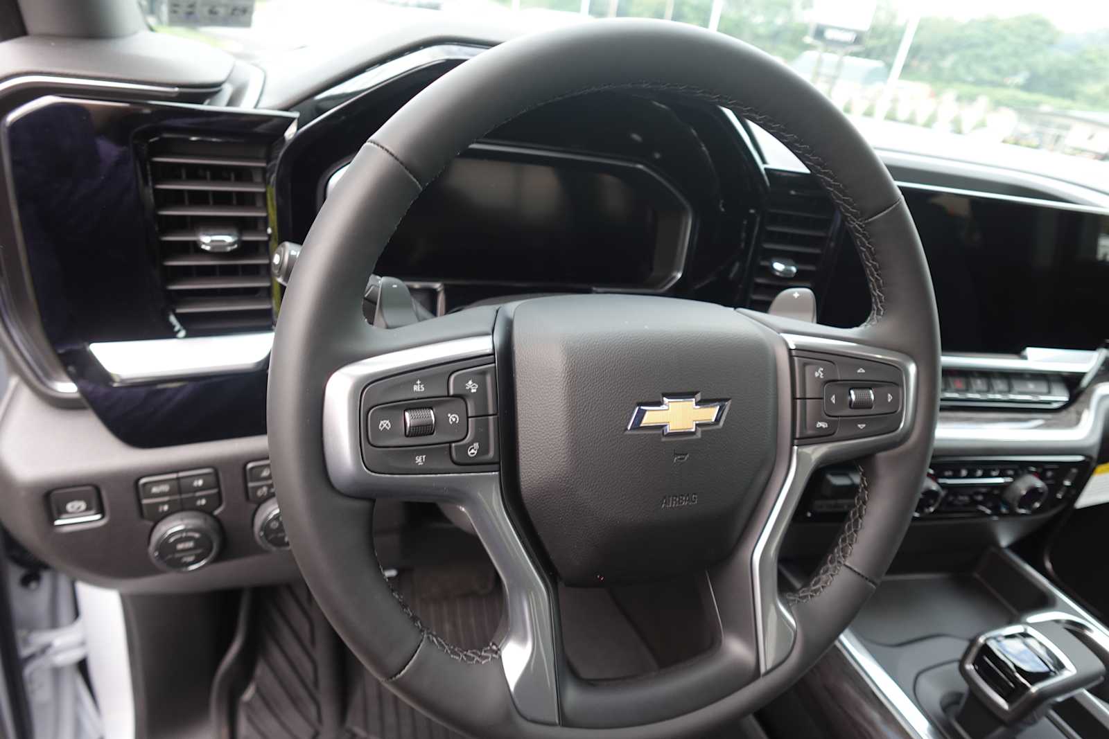 2026 Chevrolet Silverado 1500 LTZ - Photo 18