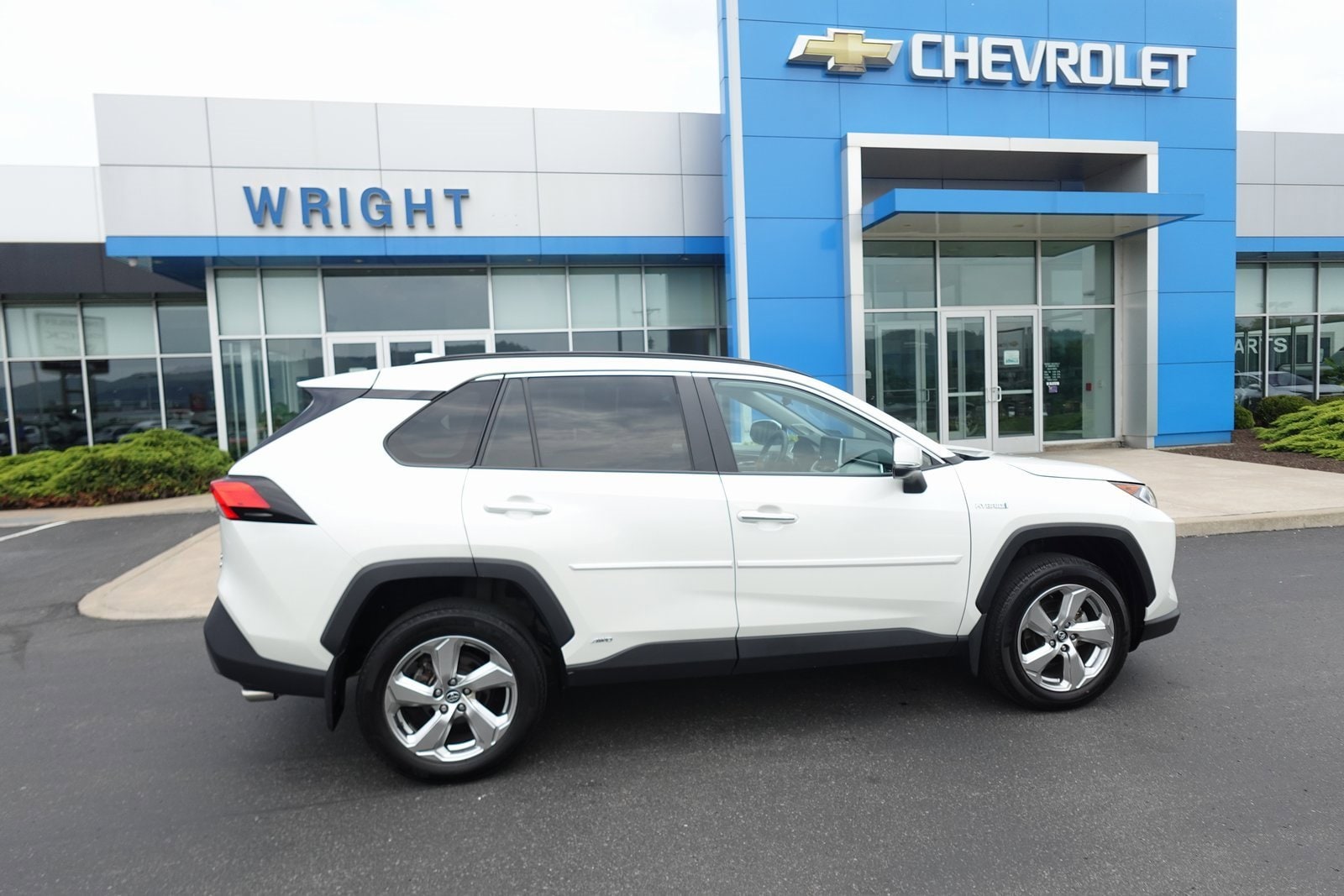 Used 2020 Toyota RAV4 Limited with VIN 4T3DWRFV6LU005176 for sale in Baden, PA