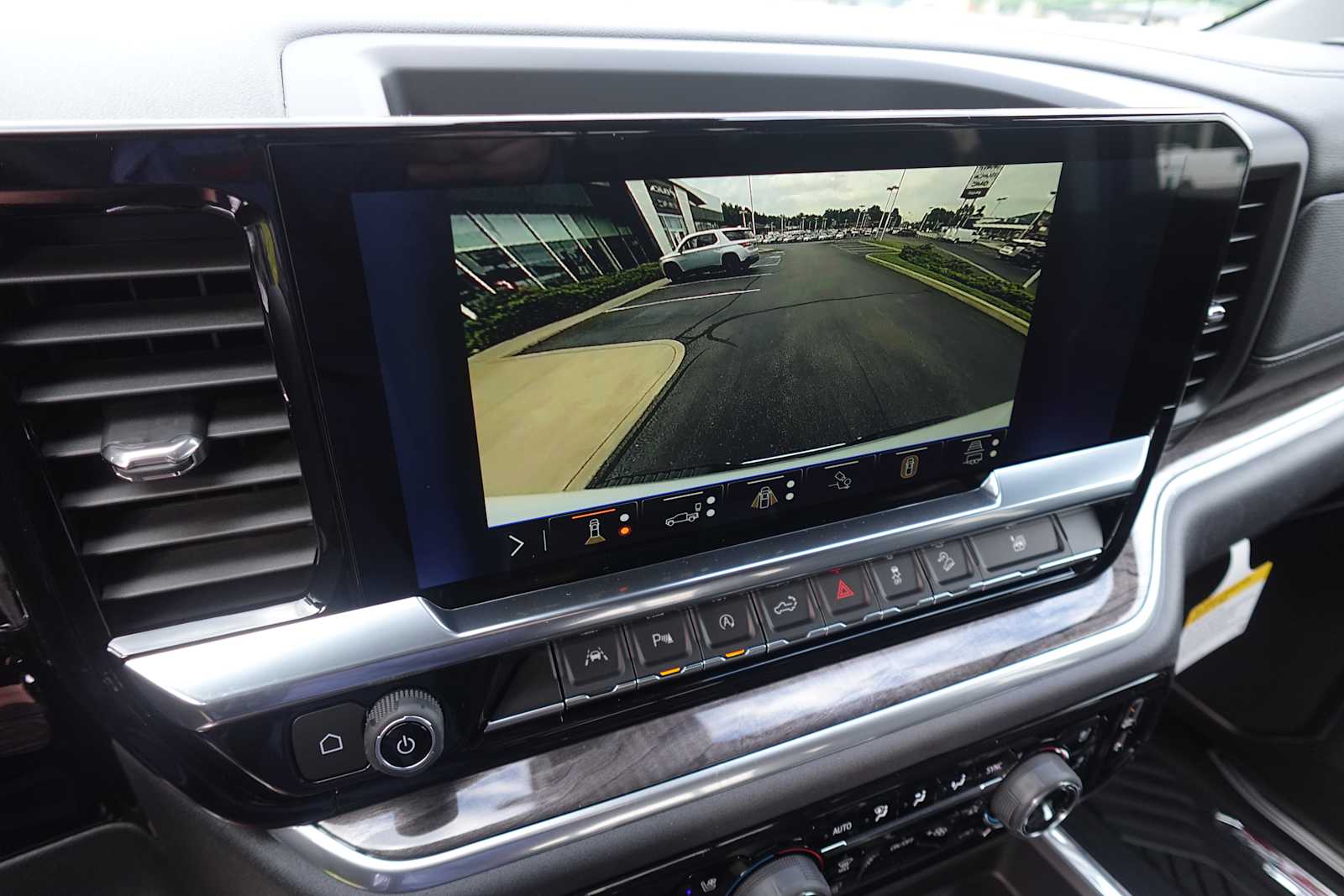2026 Chevrolet Silverado 1500 LTZ - Photo 25