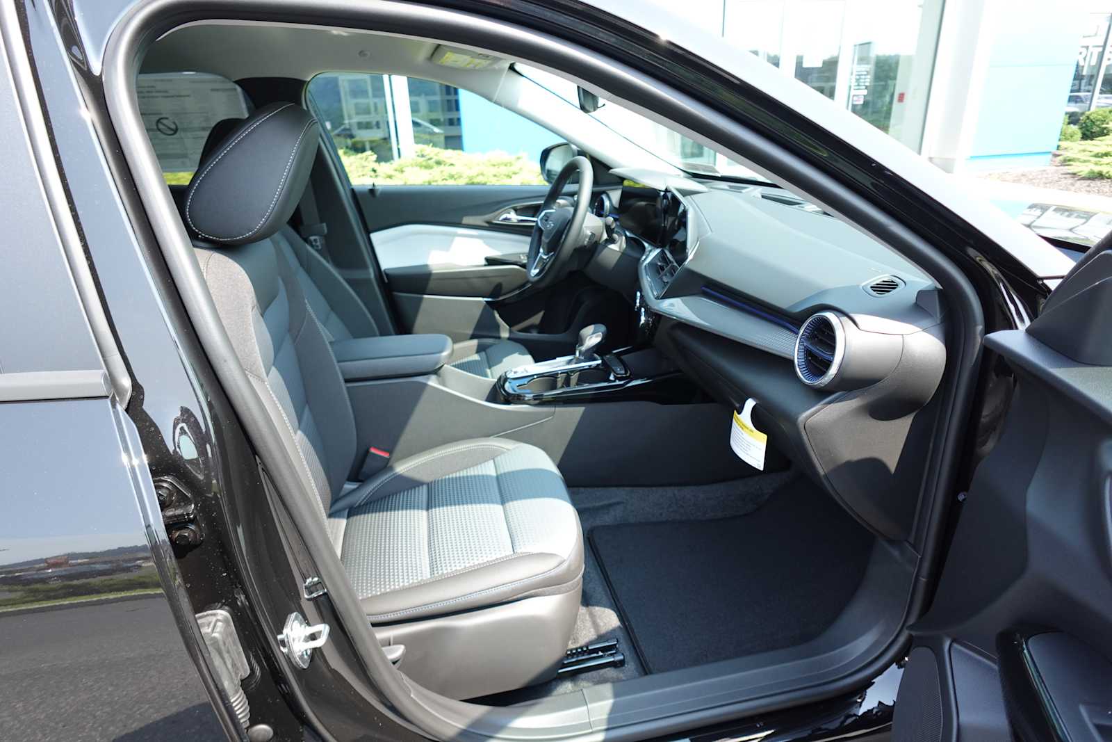2026 Chevrolet Trax LT - Photo 27