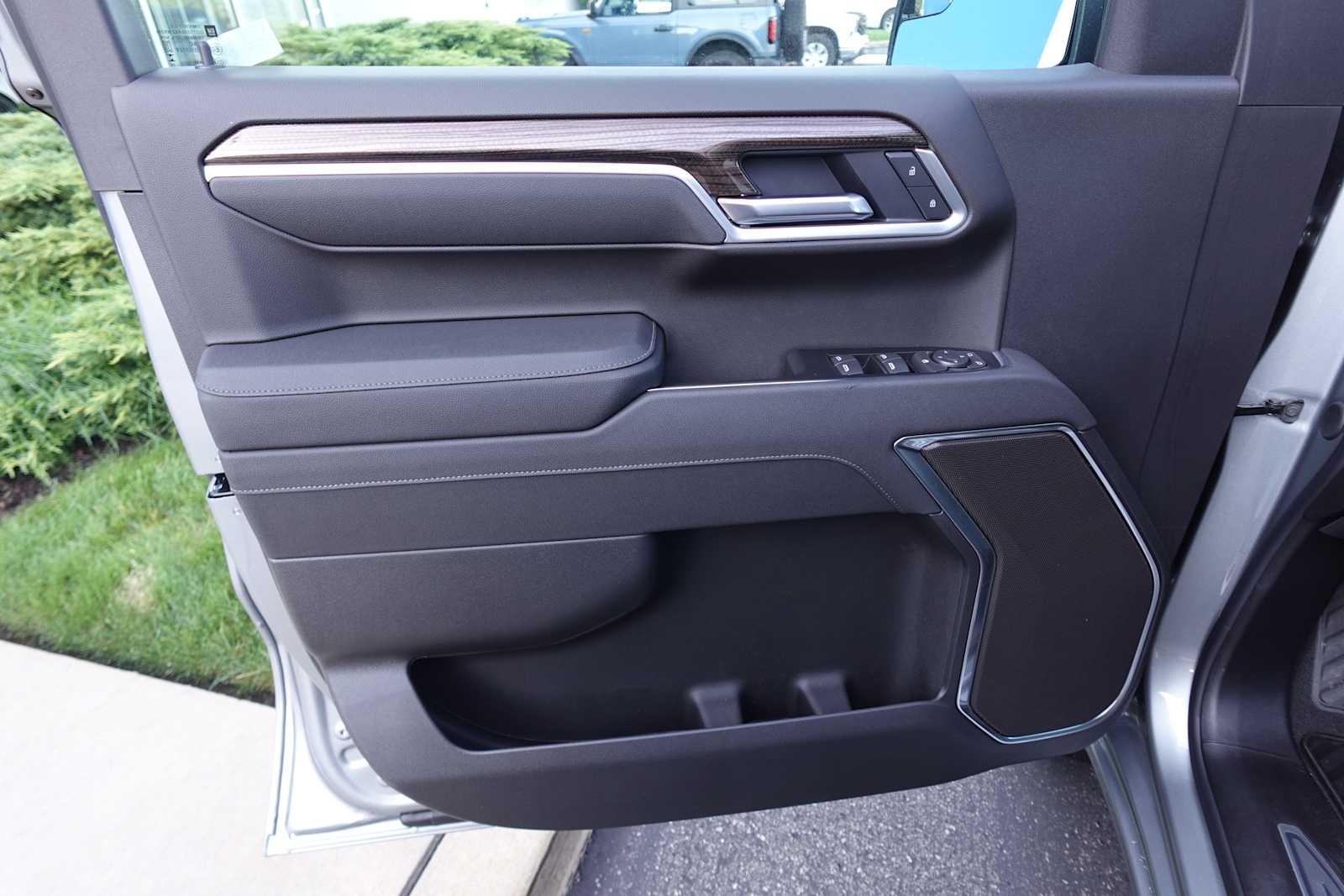 2026 Chevrolet Silverado 1500 LT - Photo 12