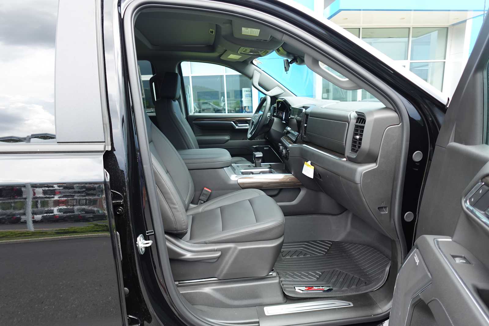 2025 Chevrolet Silverado 1500 LT Trail Boss - Photo 33