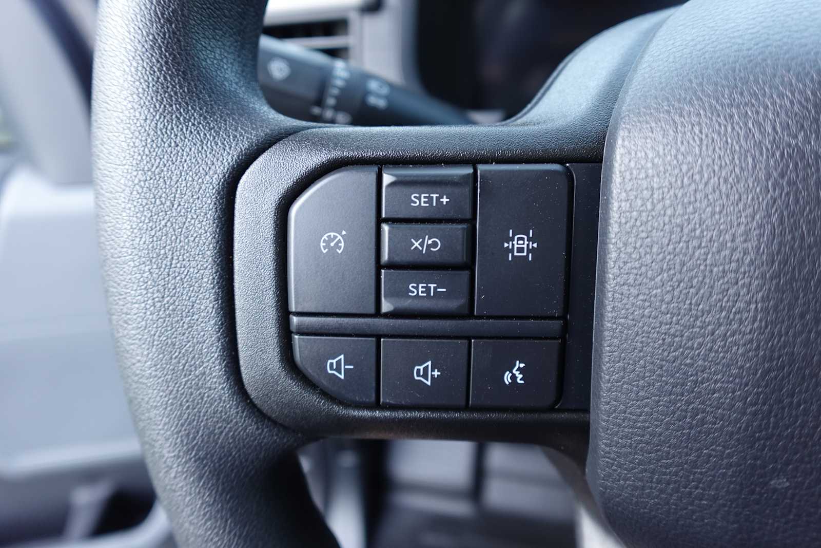 2025 Ford F-150 XL - Photo 16